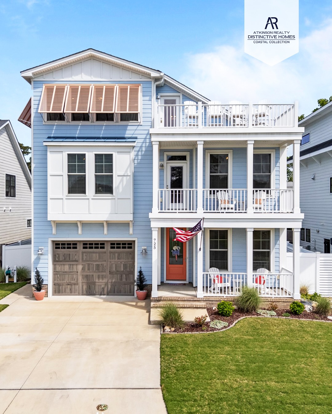 Catching a vibe at 725 Kennedy Avenue feels alright. With all the bells and whistles, this stunning coastal retreat blends modern sophistication and beachside charm.
5 🛌 | 4 🛁 | 3,423 sq ft
Offered at $1,229,000 | Listed by Layne Donovan