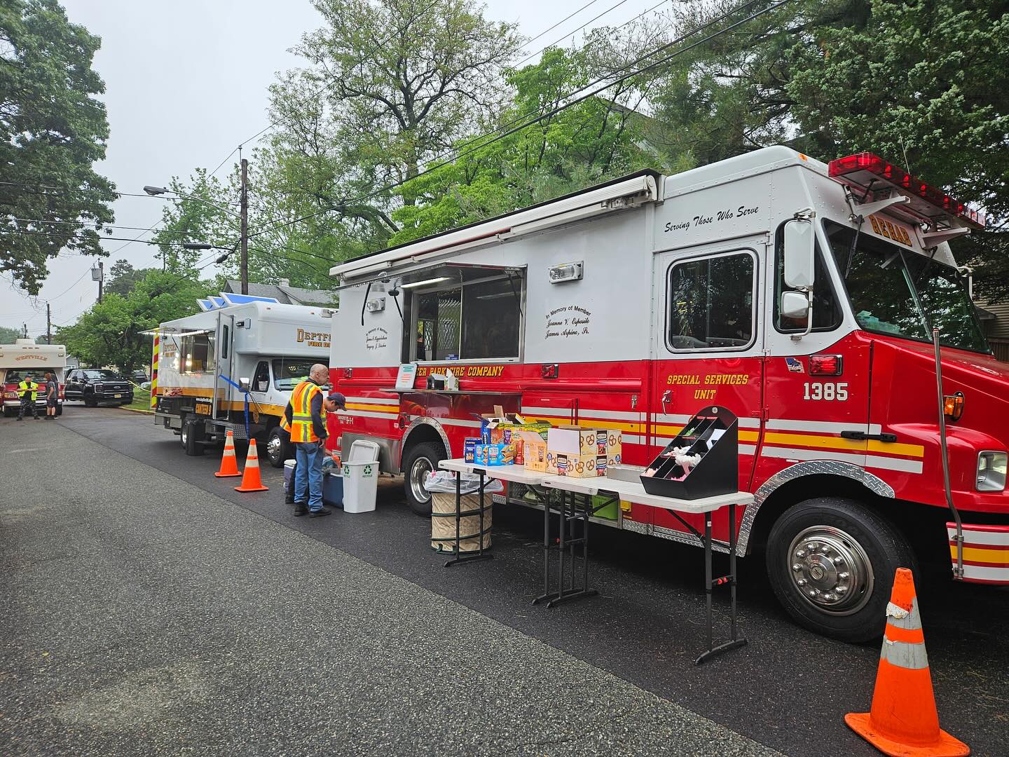 On Wednesday, 5/14, Rehab 13 was dispatched to Westville to assist local police and fire departments during a large-scale search for a missing person. Our crew remained on scene for over 7 hours, providing critical rehab and support services to first responders throughout the operation.
We’re proud to support the dedicated men and women working tirelessly in difficult and time-sensitive situations. Thank you to all the agencies involved for your professionalism and teamwork.
#Rehab13