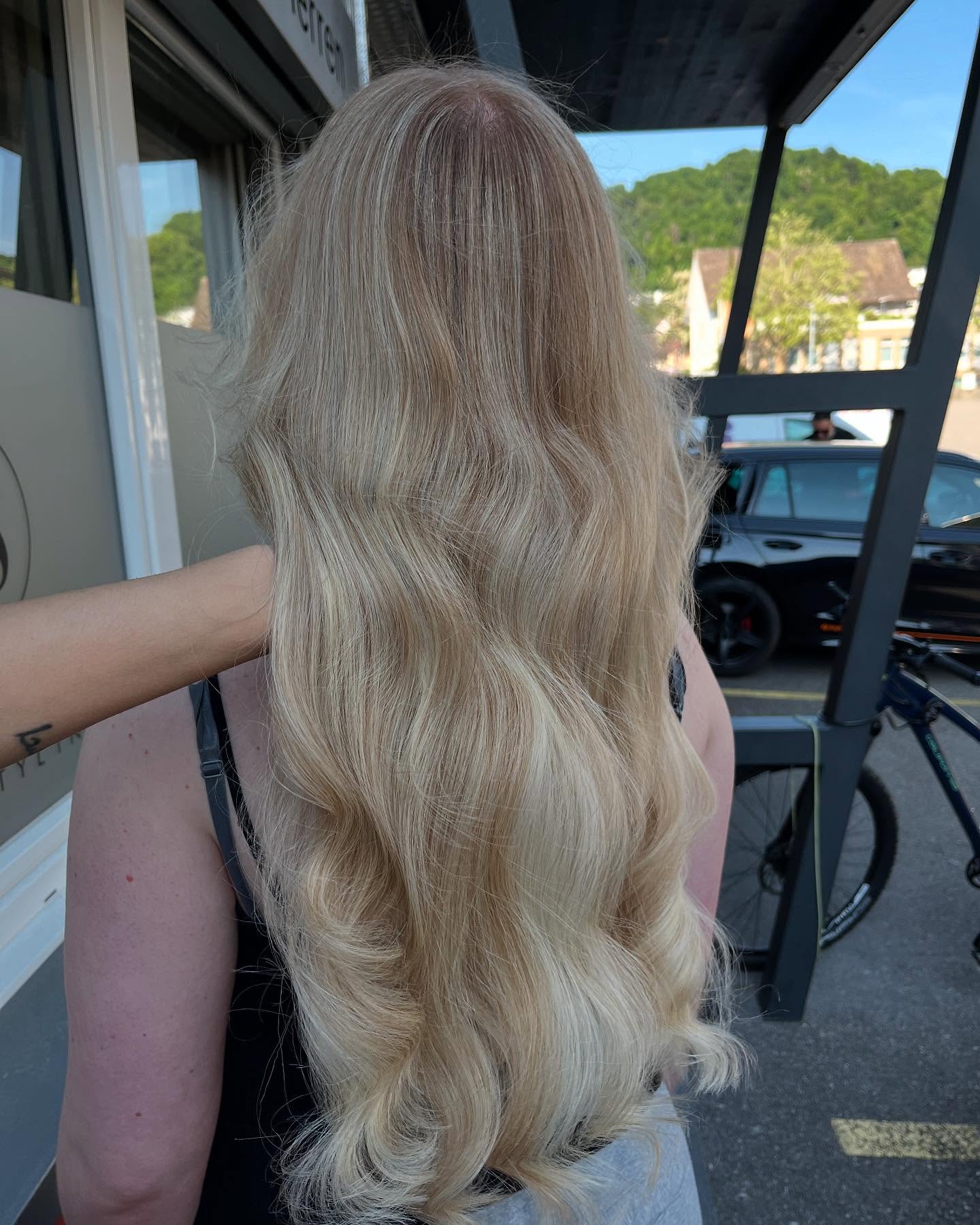 Vanilla blonde balayage🍦🤍
