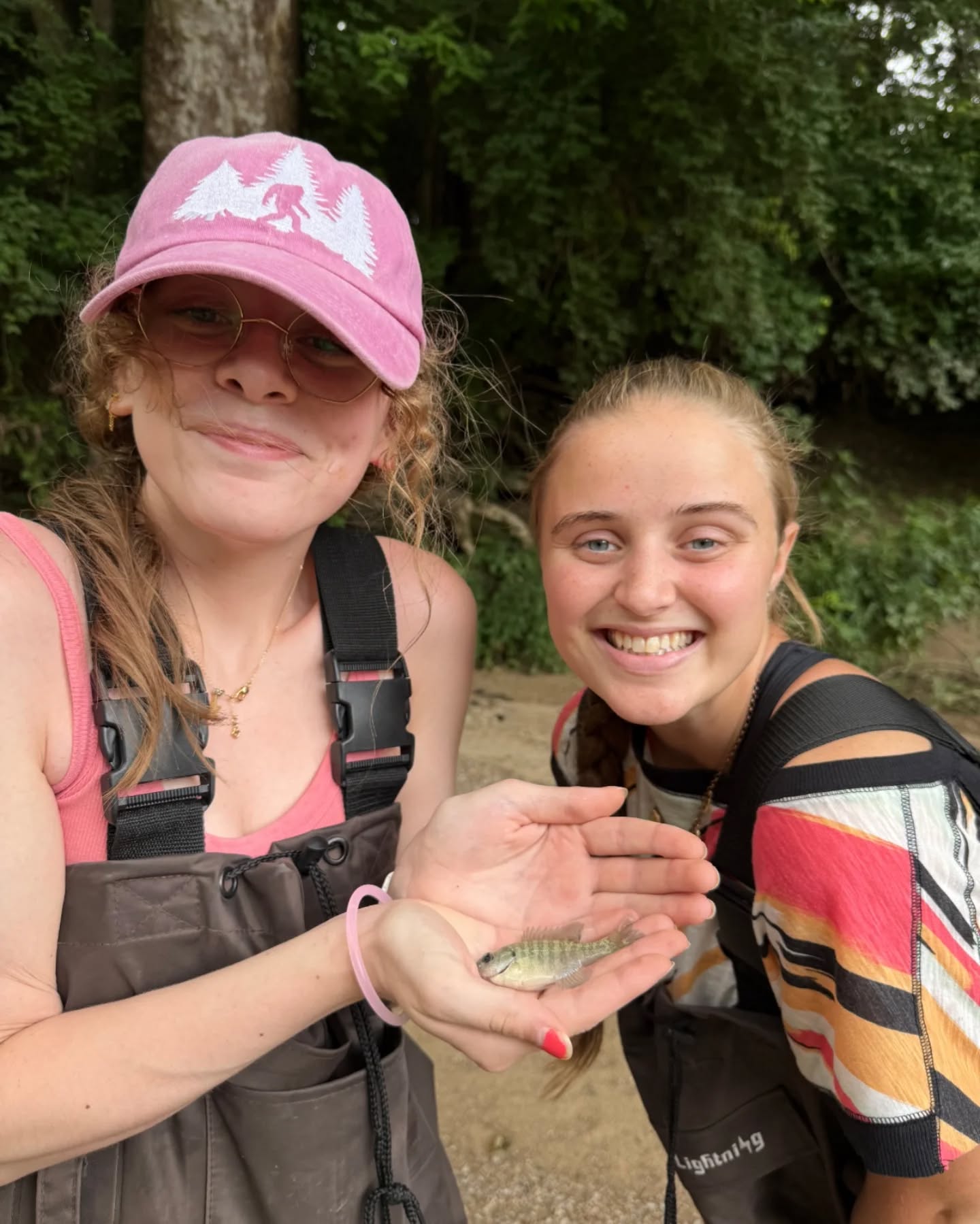 The interns have been staying busy this summer! ☀️🪻
Whether working at our own grounds or heading out to sites like Carmody Park, Twin Creek Preserve, and Bechtold Park (with more to come), it's been a fun and rewarding experience to get hands-on with local park conservation efforts!
We have spent time doing habitat surveys and restoration, invasive species removal, water and stream testing, electrofishing, pollinator surveys, planting around 200 native chestnut trees, and much more!