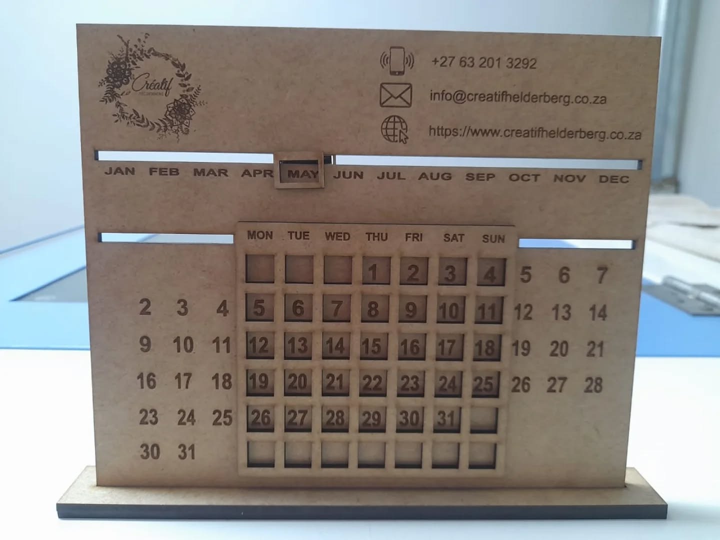 ☆ Desk calander ☆
Nice gift for businesses. Personalize it with your companys details.
Whats app us on 0634023292 or email: info@creatifhelderberg.co.za
To place your orders.
@partydecorhire
@retro_photo_booth