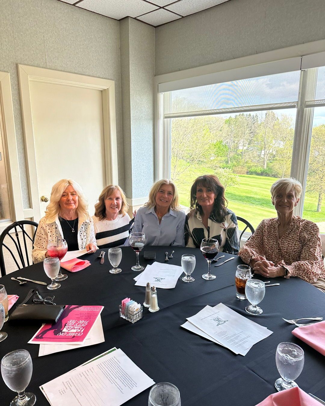 Still smiling from our wonderful WGA opening dinner! 🥰 So much joy, delicious food, and non-stop laughter with these fabulous women! 😄 The energy was fantastic last night at our inaugural league event, and what a way to start with our Solheim Cup! It was great to see so many of you there. 🏌️♀️ Here's to many sunny Wednesdays and even more incredible nights on the course! ✨