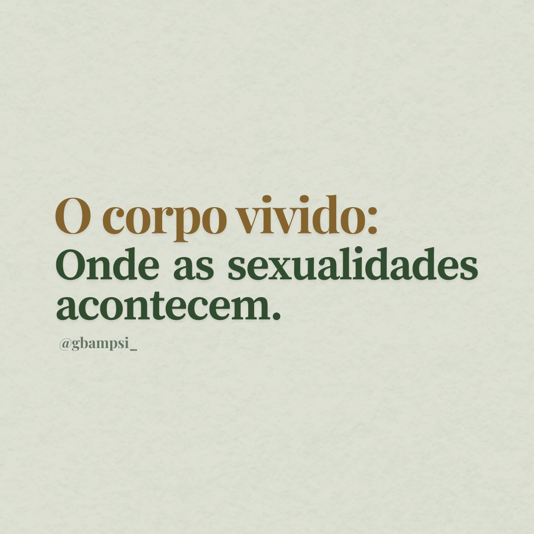 Você já reparou como nossa sexualidade é feita de histórias?
Tem gente que descobre cedo. Tem quem precise de silêncio pra entender. Tem quem sinta muito. Tem quem não sinta nada e tudo bem. Sexualidade não é fórmula. É caminho. Ela se move com o tempo, muda de cor, tropeça, se reinventa. Às vezes é um sussurro, às vezes um grito. E isso mexe com tudo: com o corpo, com a mente, com a forma como a gente se olha no espelho e como a gente espera ser olhado. Viver uma sexualidade em paz, seja ela qual for, é também cuidar da saúde mental. Nem sempre é simples. Mas pode ser mais leve. Se você quer acolher sua forma de sentir, amar (ou não amar), tocar (ou não tocar), talvez essa conversa seja pra você.
Se algo fez sentido, ou mesmo bagunçou um pouquinho, pode chamar! Eu adoro essas conversas que abraçam por dentro. 🥰
