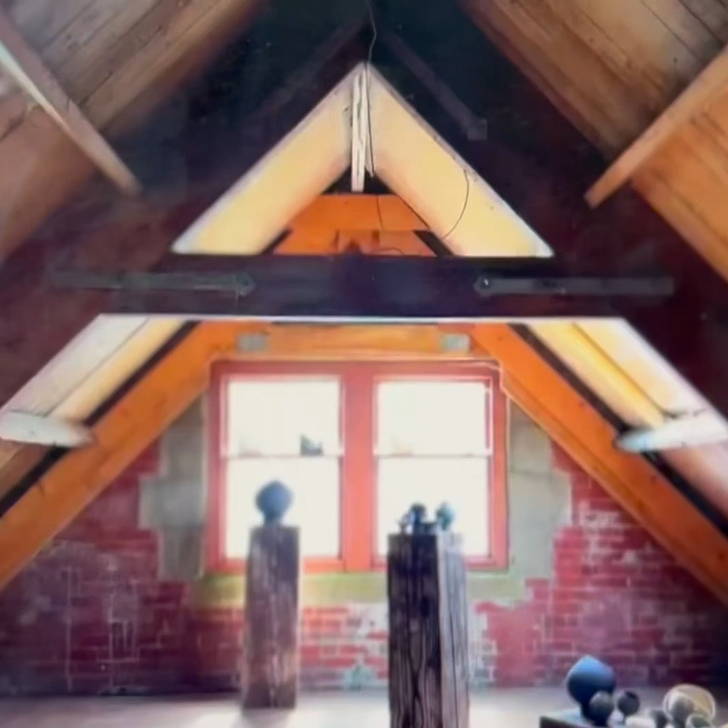 Last week of show closing on the 29th June.
#scotland #studioceramics #contemporaryceramics #barnacles #tidal #lava