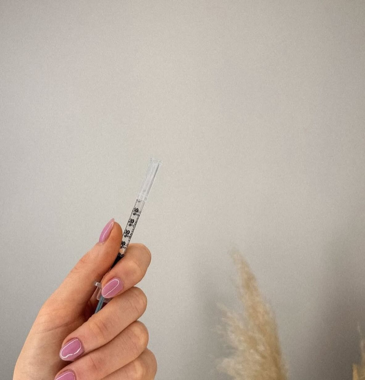 Thinking about injectables? Want to know more? Look no further!
@floras.aesthetics has a treatment room at embellir that she works from full time!
@floras.aesthetics , has such a wide range of knowledge when it comes to cosmetic treatments.
Not only does Flora do an amazing job with her treatments, but she ensures you feel educated on the process, and she has such a lovely caring nature.
If you have been thinking about some anti wrinkle treatments, then book in for a complimentary consultation with Flora! 💉
You are able to book in with Flora via our booking system.
www.embellir.co.nz