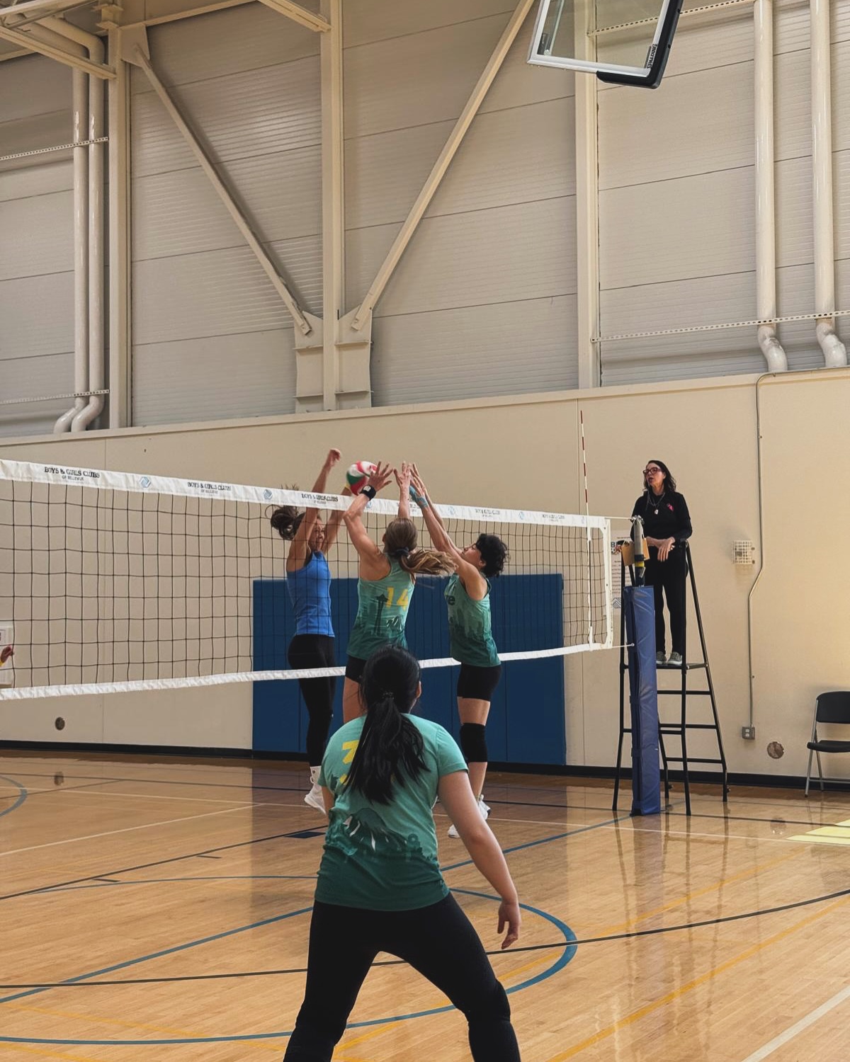 Last tournament of the season and we're feeling grateful! ❤️🤩😍 The 2024-2025 Catchball Season for Seattle Catchball League has been amazing and our team made it unforgettable. Go Spike Girls! 🙌🏻🤩🏐