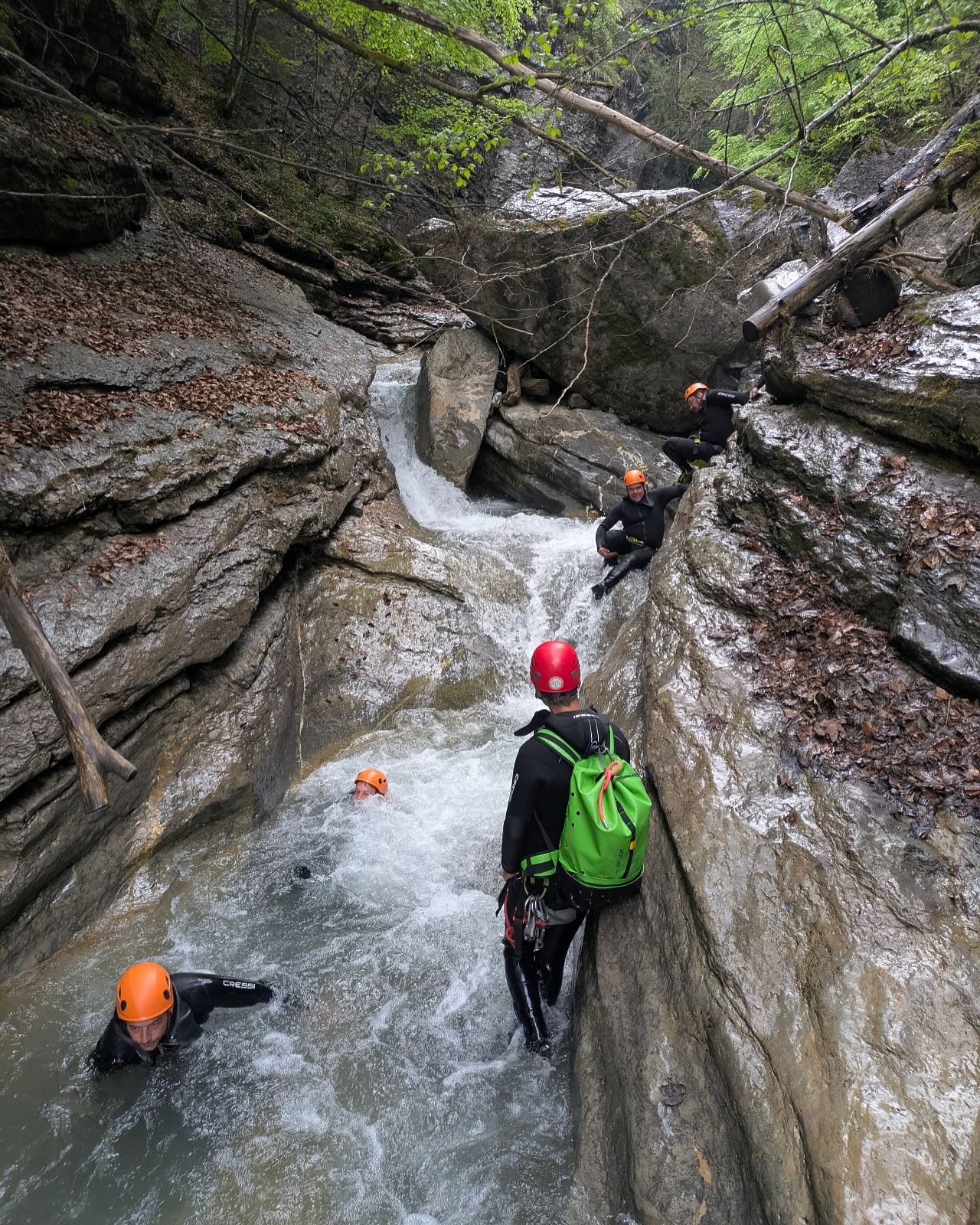 season starter 💥
>> Jetzt Termin für den Sommer sichern.
Link in der Bio
#canyoning #naturelover #outdoorfun #jga #polterabend #urlaubinvorarlberg #dornbirn