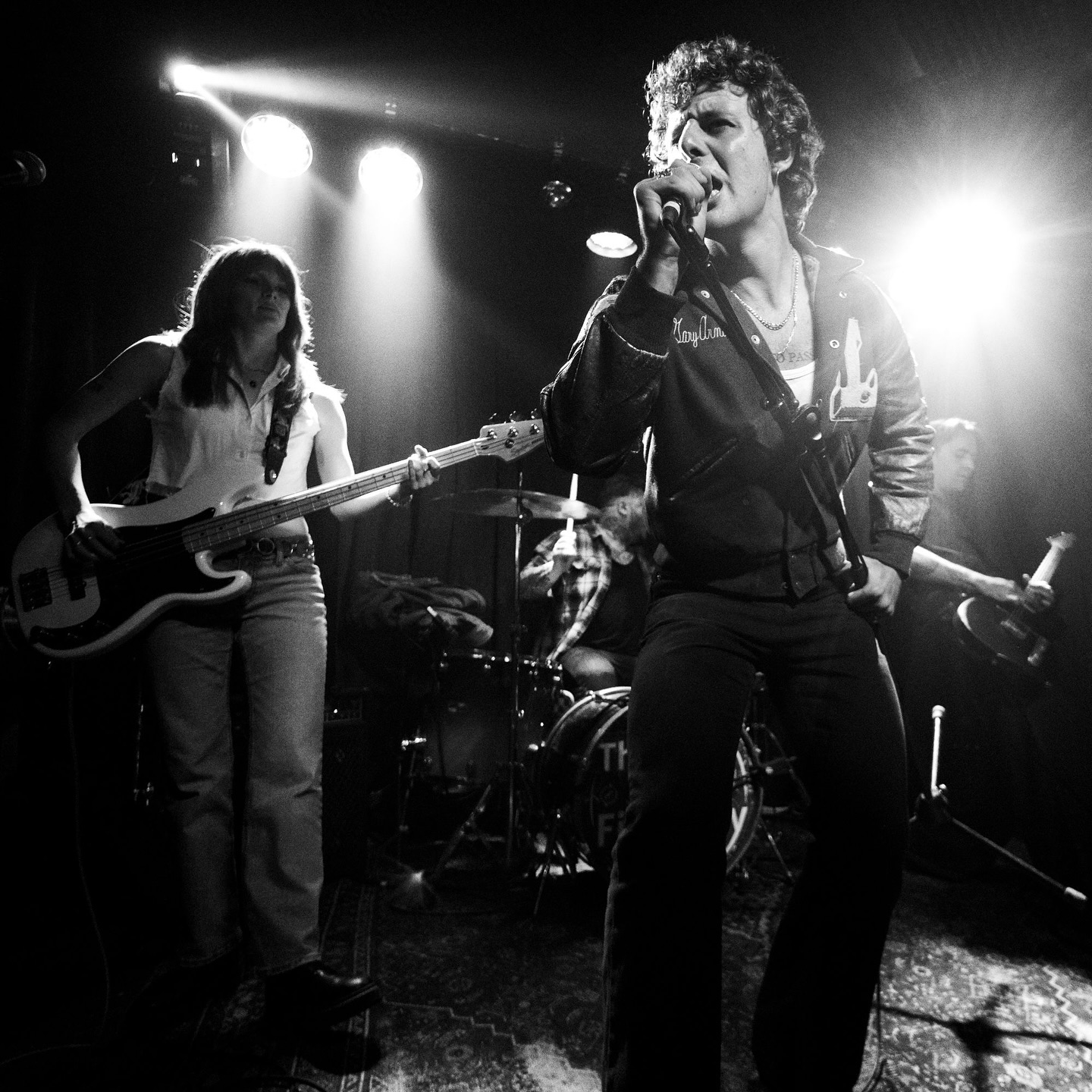 What incredible energy in the room on Saturday night. Thank you to all those who made it a special evening❤️
The boat gets rocking again this Saturday at @victoriadalston where we will be playing support to @dontworryband thanks to @thosemadsounds 💣
Tickets are free and available through @dicefm — check our the bio for the link👽
📸 @cpmusicfoto
#livemusic #eastlondon #dalston #postpunk #rock #punk