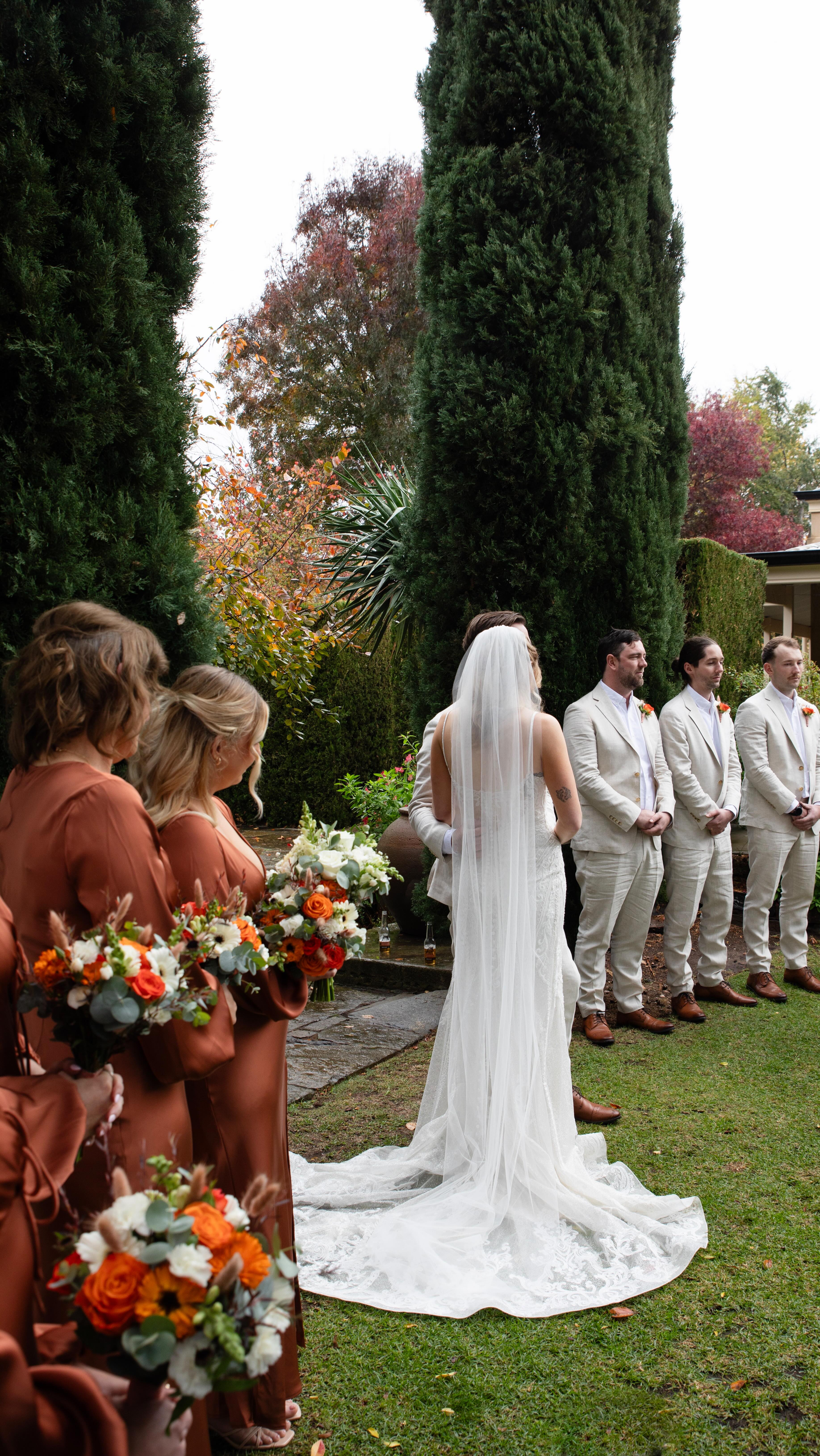 Love truly was in the air for Jack & Clare. Not even the wet weather could dampen their day.
Photography @cobiesinclairphotography
Videography @shootthemoonweddings
Venue @mandalayhouseandgarden
Dress @adelaidebridalemporium
Celebrant @rachel.johnson.celebrant
Hair, Makeup @samantharuby_mua
Florals @centennialflorist
DJ @entertainmentadelaide
Drinks @thespeakeasyhotel
Pizzas @therollingpizzaoven