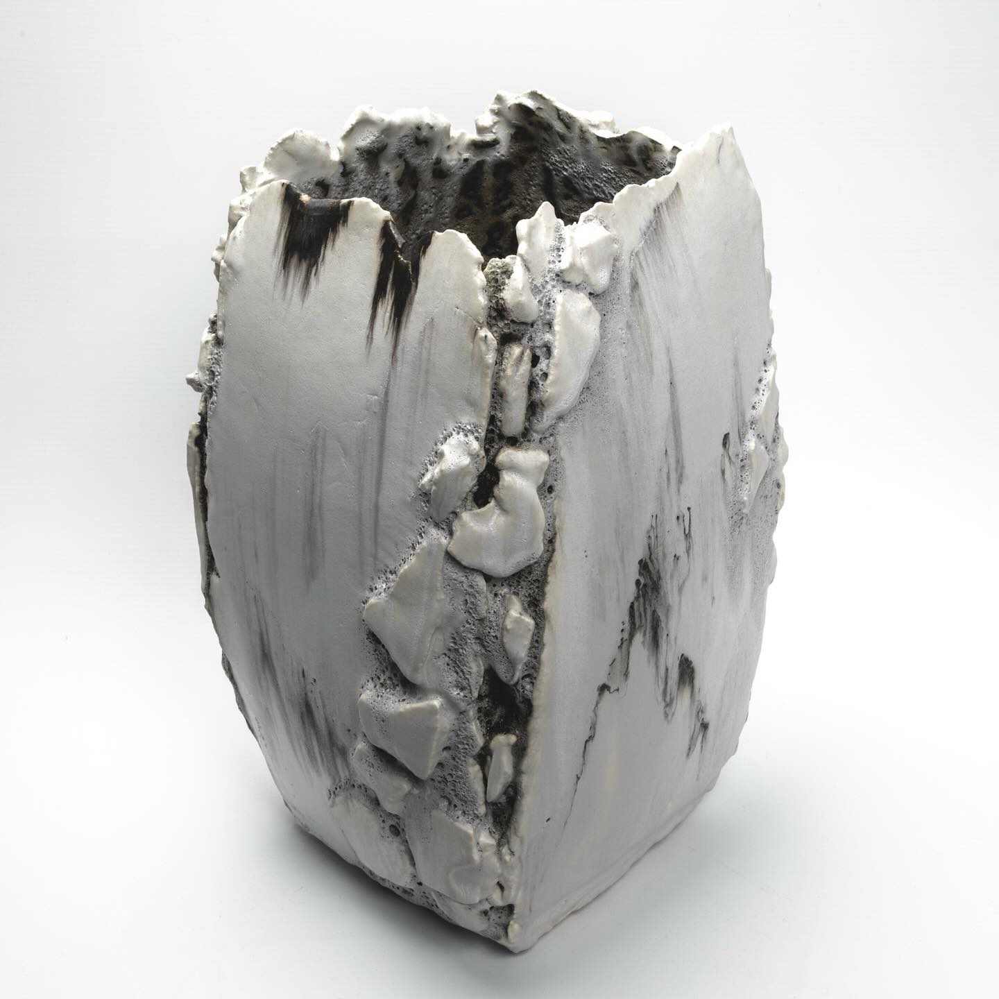 Karst Vessel
Stoneware, reactive slip , glaze
Each of my pieces have their own characteristics; some are dramatic and flamboyant, others are introverted or maybe even shy and some - like this one - are calm, serene and just yum.
•
•
•
#ceramics
#ceramicart
#ceramica
#céramique
#contemporaryceramics
#contemporarysculpture
#contemporarycraft
#interiordesign
#interiorbeauty
#naturedesign
#sculpture
#art
#wabisabi
#clay
#陶芸
#ccdirectory
#craftpottersassociation
#art
#ukartist
#sculpturalvessel
#sculpture
#newwork
#firedthings ,