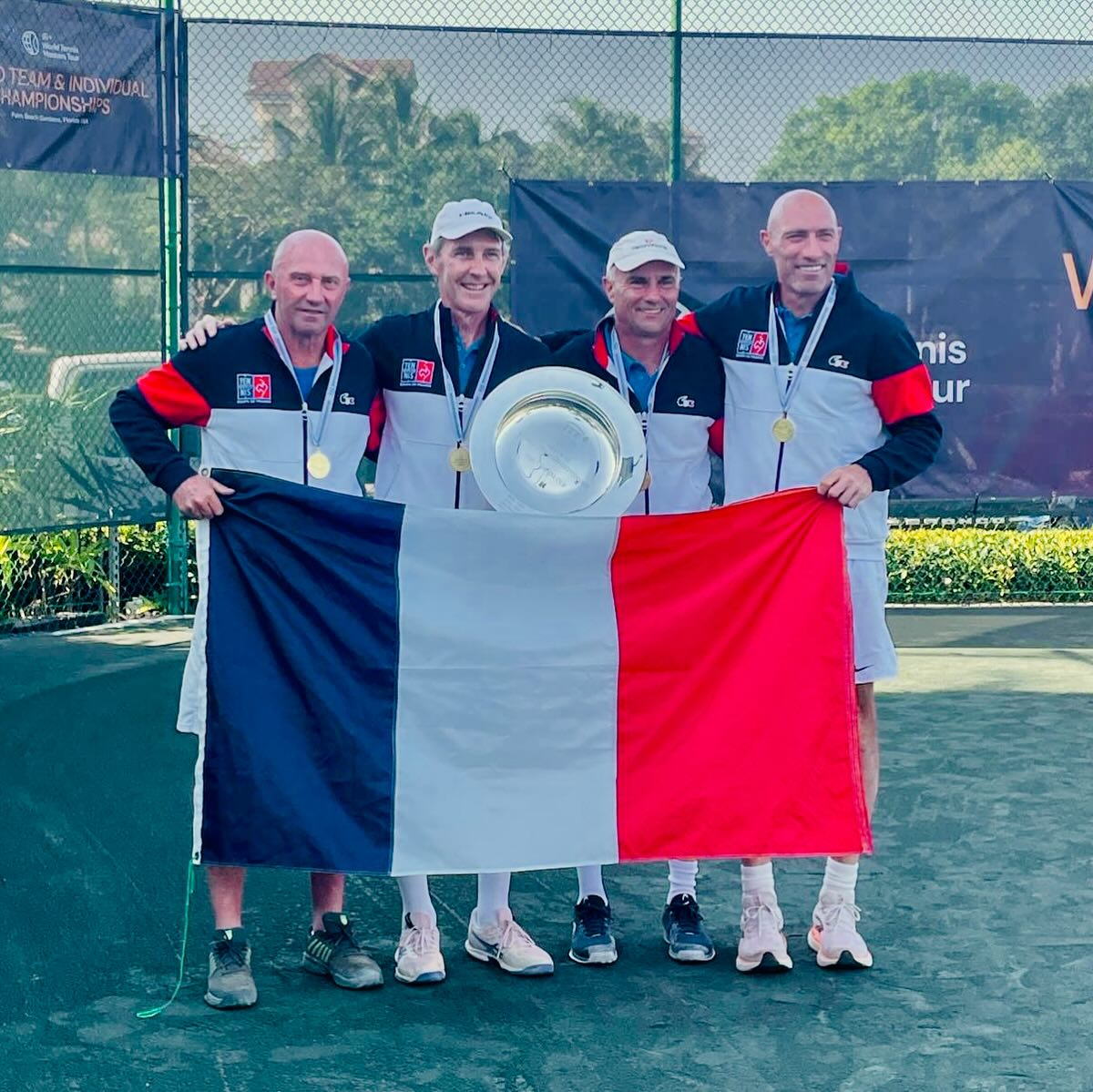 Nous sommes très fiers de Laurent Rizzo qui a remporté les championnats du monde par équipe à Miami. Bravo à lui et à son équipe !!
.
#tennis #championdumonde #france #botennis #biarritzolympique #biarritz #miami