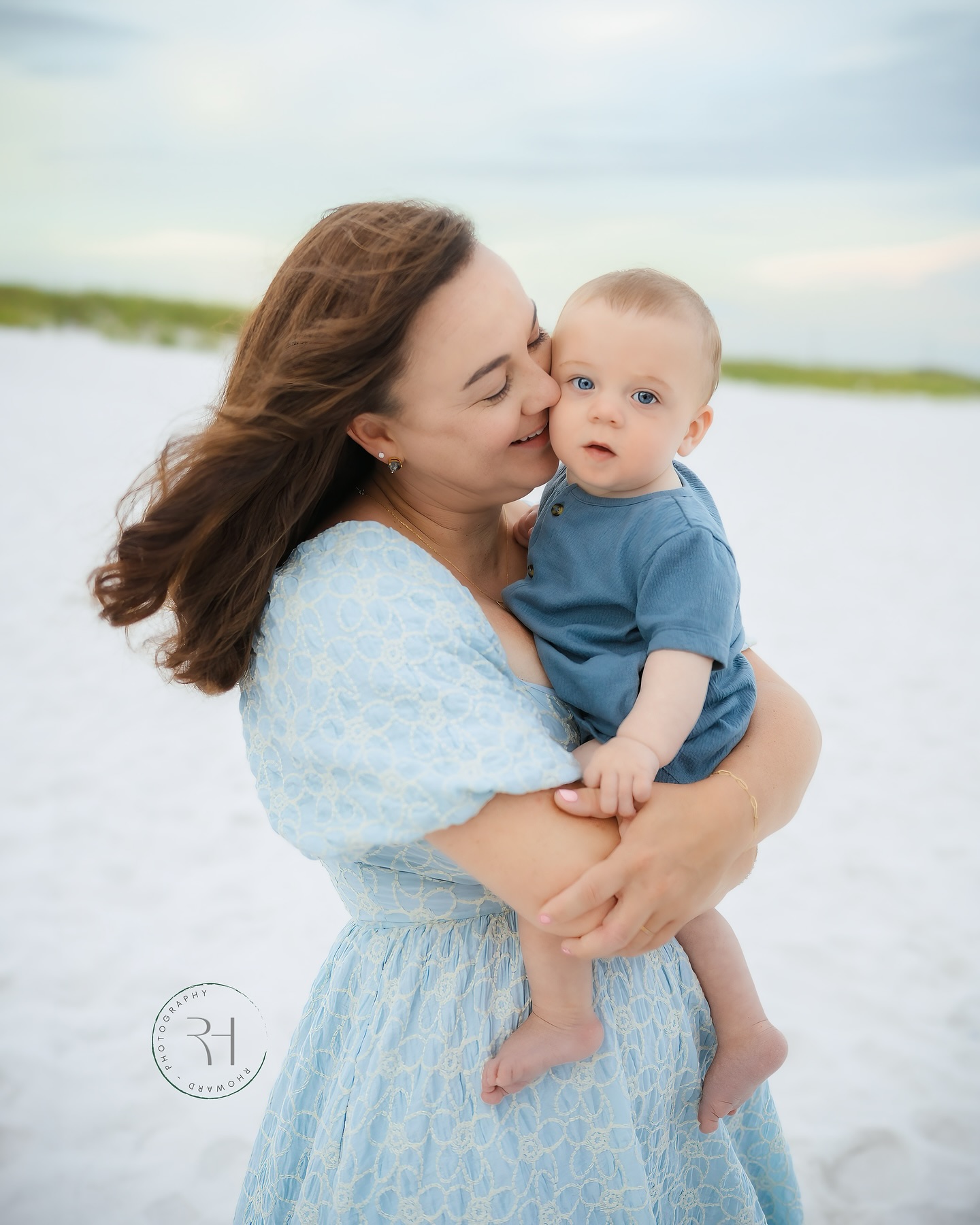 Returning familiar faces, Fresh tiny toes and unforgettable new moments! Honestly, I couldn’t ask for a better gig! I absolutely adore what I do! ♥️
#returningclients #Ilovemyphotogfam #photography #familyportraits #RHphoto2019 #Destinbeach #Destinfl #destinphotographer #destinfamilyphotographer #fortwaltonphotographer #Sandestinphotographer #Nicevillephotographer #familyphotographer #30Aphotographer #seasidephotographer #Navarrebeach #Navarrephotographer #santarosabeachphotographer #childphotographer #seniorphotography #maternityphotographer #engagementphotographer #familyphotos #familyphotoshoot #photoglife #photographerslife #storytelling #sony