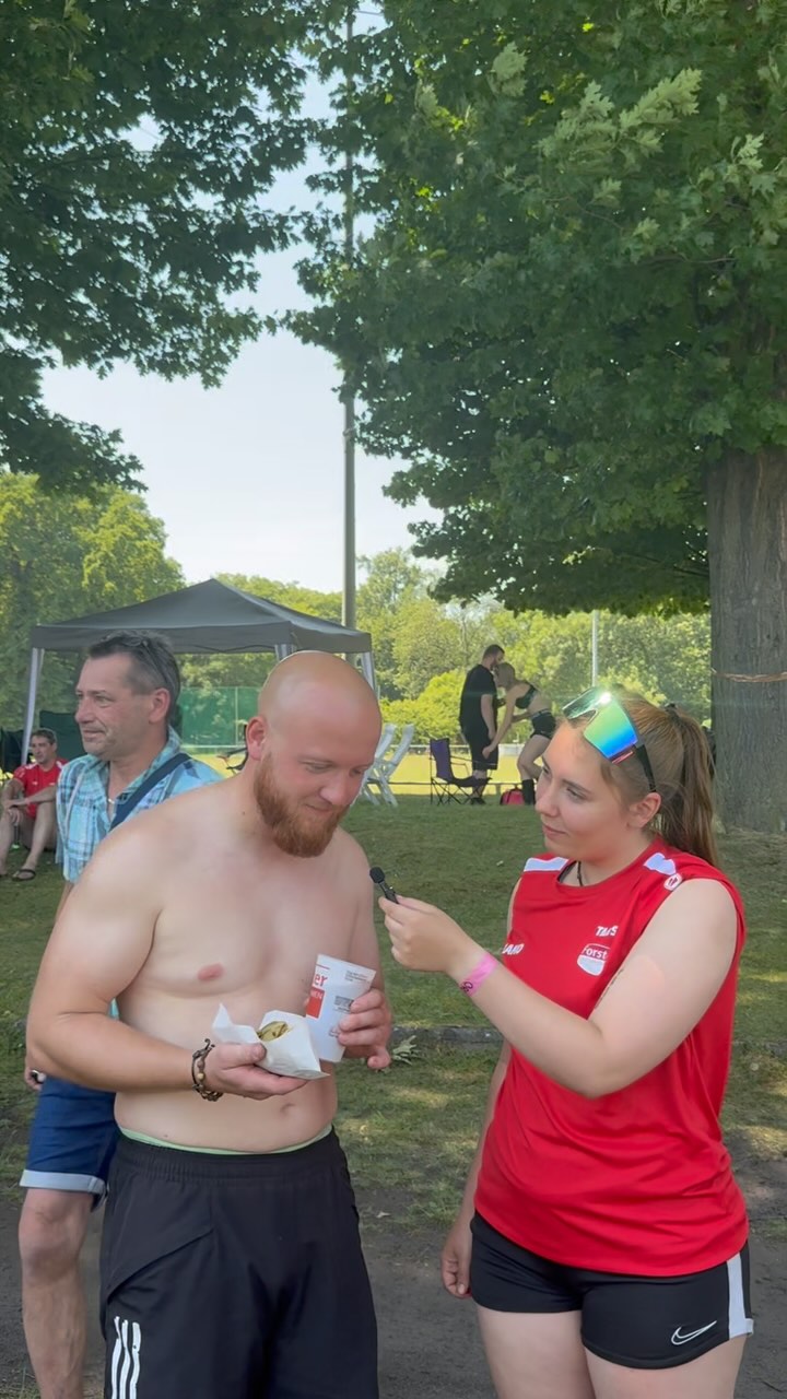 Wer noch nie Volleympics gespielt hat ist…?
Gute Frage, wir hoffen ja immer das ihr alle wieder kommt! 😎
Habt ihr denn schon mal mitgespielt?