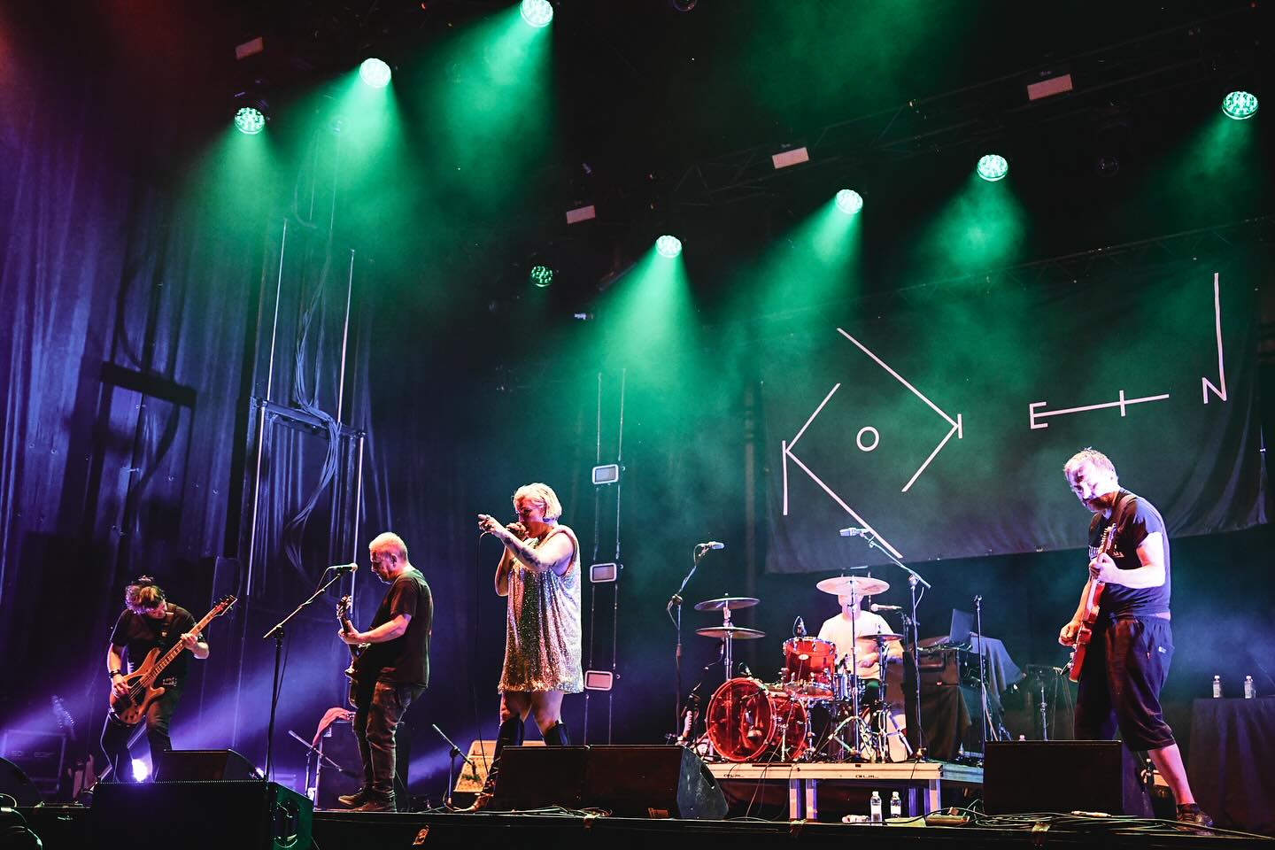 MILA ESKER EIBAR! 🔥❤️🔥
Atzo herrixan bizitakua benetan berezixa izan zan zuei esker. Mila mila esker danori!
Lo que vivimos ayer en nuestro pueblo fue muy especial gracias a vosotrxs. Muchísimas gracias!
📷 @eideriturriaga