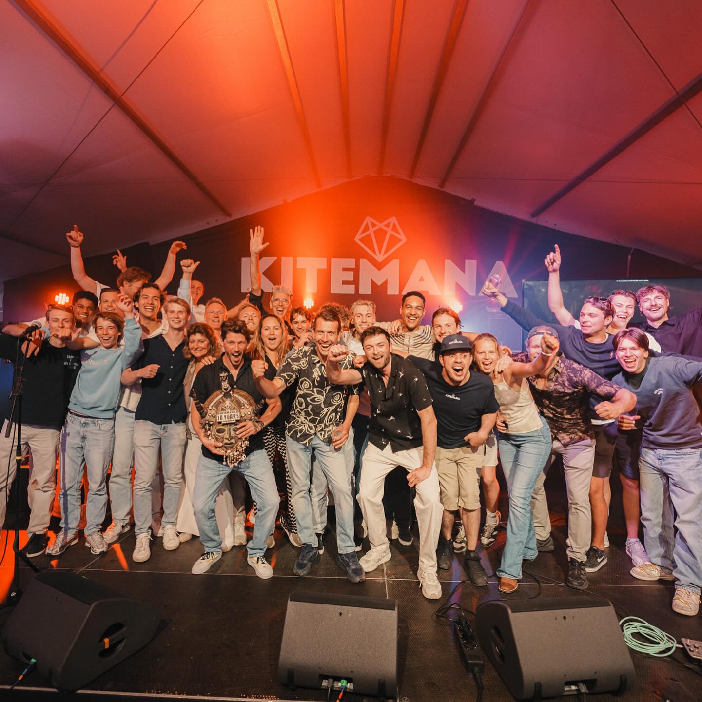 10 Years Kitemana - what a celebration party that was.
From the fun and loving words about each legendary team member, all the family, friends, and partners that showed up, @splendid_music doing their thing, Kitemana I.P.A to after-party - it was done right.
Proud and grateful to be a part of this amazing crew and hats off to Tom and Loek for building this from the ground on up. Something truly special. Here’s a BIG CHEERS to the next 10 Years.
🙏❤️🙏
@kitemana_com
📸 @andytroyphoto