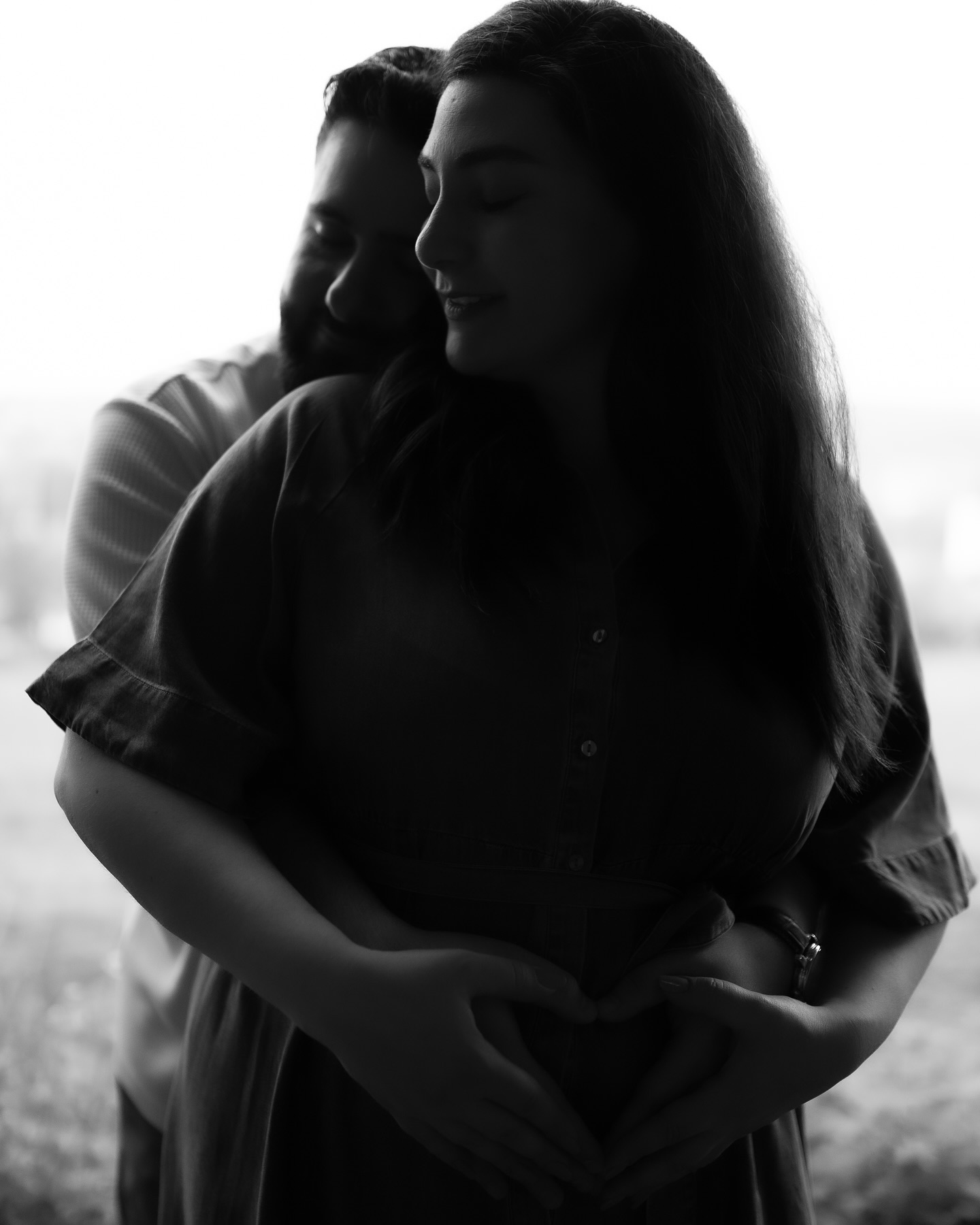 Noch ein paar Impressionen des Babybauchshootings/Paarshootings. Liebe es wenn das Licht so besonders steht! Dann entstehen diese besonderen Bilder. ♥️ #babybauch #babybauchshooting #hochzeitsfotografnrw #paarshooting