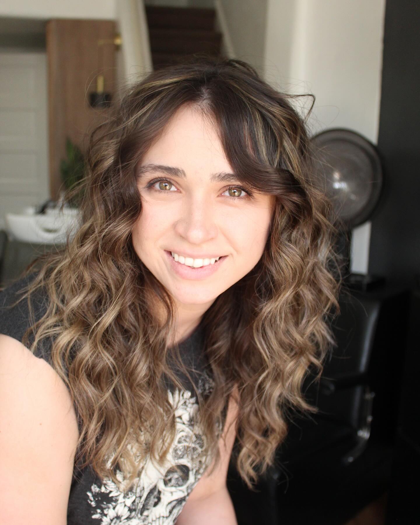 There’s just something so special about watching someone light up from the inside out. Doing great hair is just one piece of the equation, feeling genuinely connected to my clients and letting all that beauty I see inside them reflect into their hair, that’s what I love the most about being a stylist. 🫶🏻🌿
#salon705susanville #susanvillehair #renohairstylist #renohair #renohairextensionspecialist #norcalstylist #northernca #susanville #historicuptownsusanville @amandakshepard