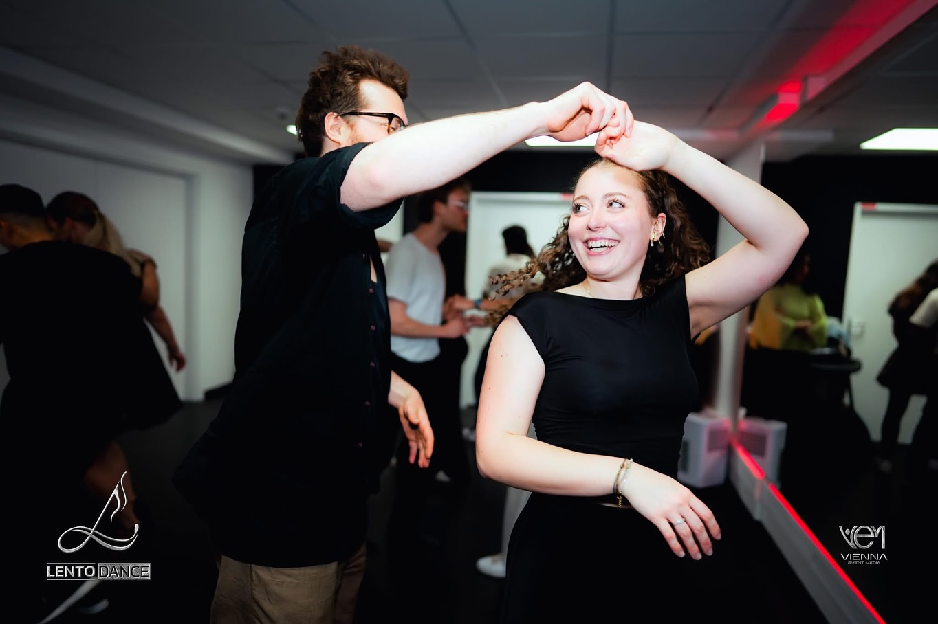 🤍 LENTO DANCE COMMUNITY ♥️
⭐️ Start your dance journey with LENTO ⭐️
⏩️ Pay Per Class ⏩️ No Dance Partner/No Registration Needed
📍 Lento Dance Studio - Traungasse 14, 1030, Wien