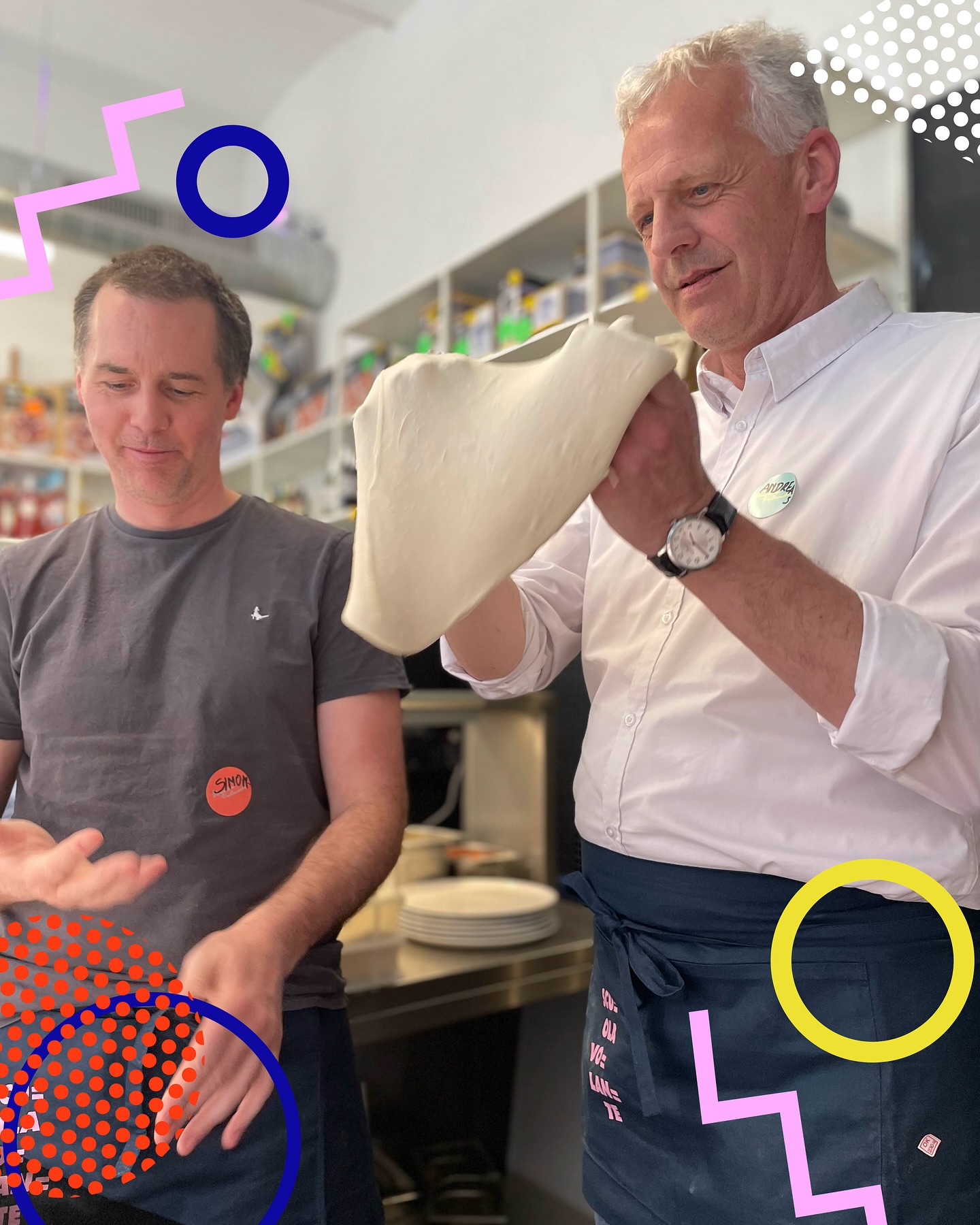 Ever wanted to learn how to toss pizza dough like the pros? 🍕👐
At Scuola Volante, you’ll get hands-on and learn all the tricks – from spinning dough in the air to baking the perfect Neapolitan pizza.
#scuolavolante #pizzaschool #pizza #thepizzaguy #discovolante #prontovolante #wien #pizzaworkshop #viennaactivities #pizzaworkshops #foodie #pizzalovers #cookingschool #pizzatime #pizzaexperience #neapolitanpizza #viennafoodie #pizzadough #pizzatossing