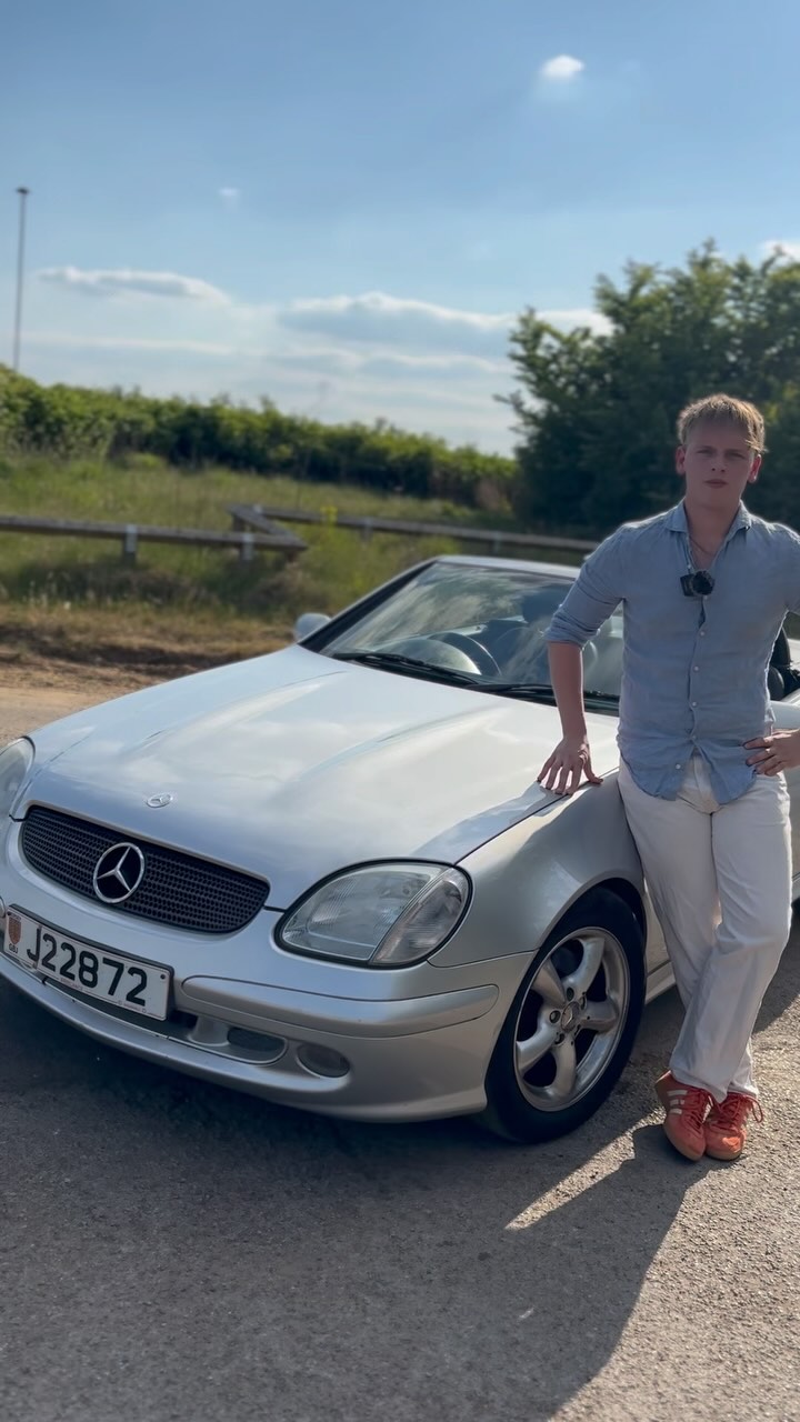 Was this Germany’s best small sports convertible?
#mercedes #carsontiktok #dreamcar #instacar #germancar #foryou #carphotography #motorsport #motoring #sgtautomobiles #cargram #vintagecar #classicdriver #classicmotoring #carculture #carspotting #car #cars #trending #carreview #2000sclassics #2000scars