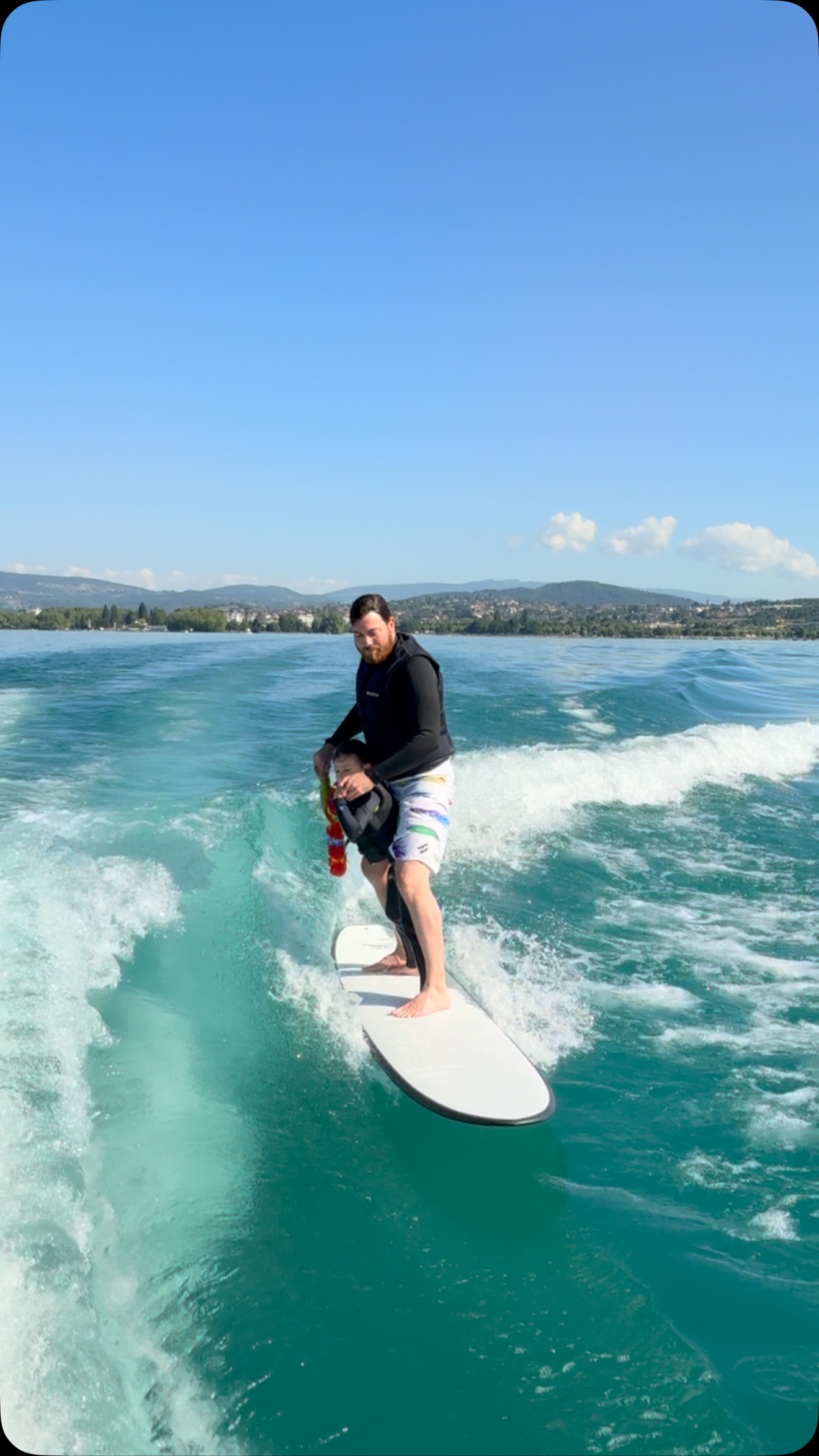La glisse en famille 😍
Longboard
@alohaponton charlieflashbrown @c_pomme_c @hautesavoiemontblanc_ @disney @disneyfr
#lilo #stitch #liloetstitch #stitch #hawai#annecy #annecylake #lacannecy #ilakeannecy #annecy2025 #hautesavoie #savoiemontblanc #disney #action #actionlive #hautesavoiemontblanc #hautesavoiemontblanc_ #savoiemontblanc #villeannecy #annecy_bouge #jul_o_ny #alohaponton #surf #longboard