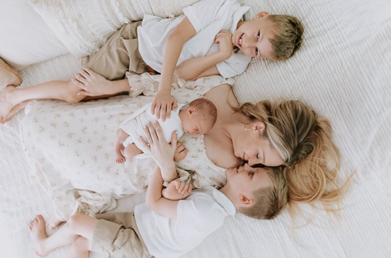 Little Hayes with his brothers and his mama was absolutely precious! Doesn’t get much better than this.