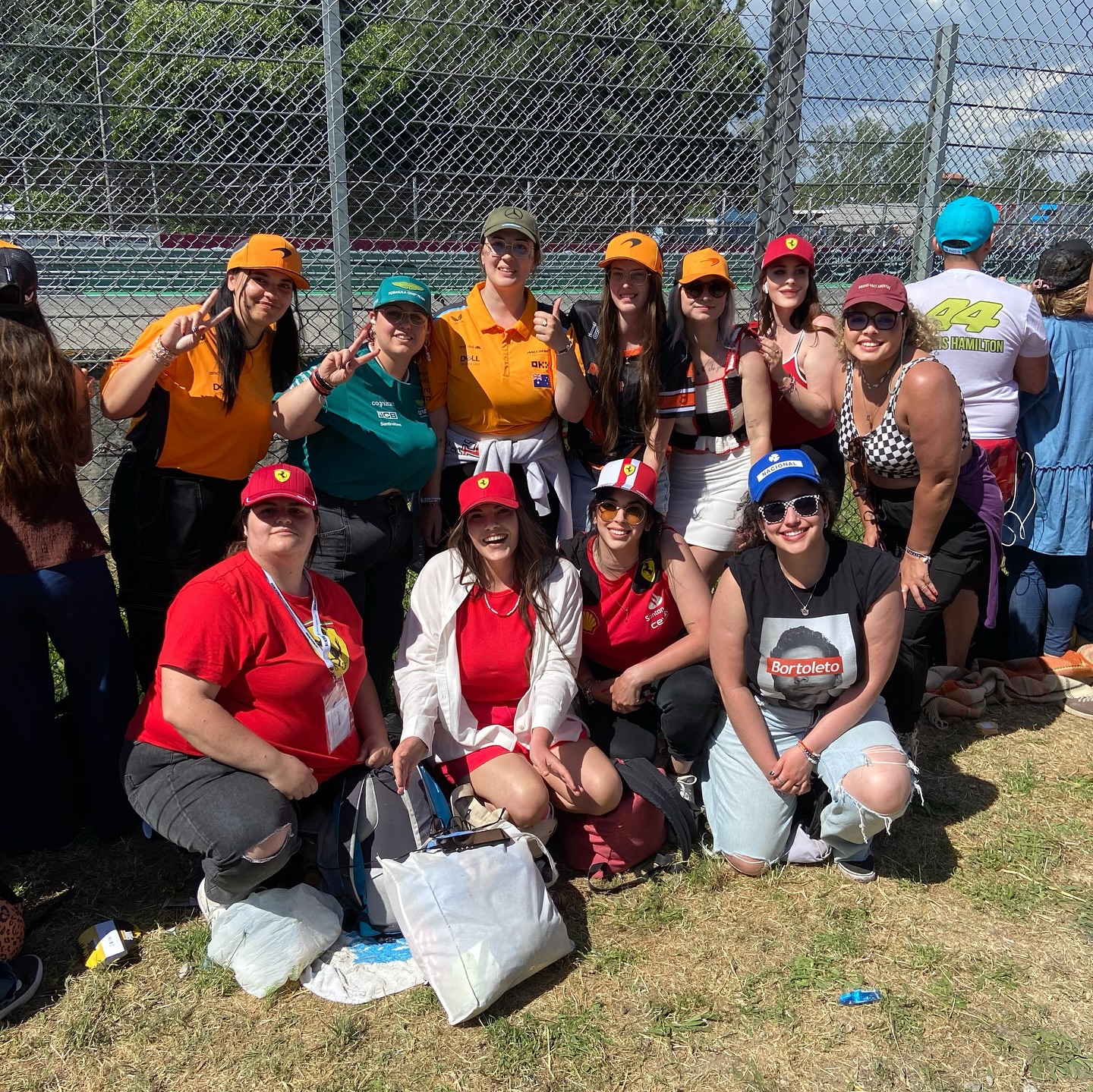 Gp Girlies takes over the Imola Grand Prix 🇮🇹👩🏼🤝👩🏻
first of many 📸 dump 💘
#imolagp #f1girls #f1 #f1girlies