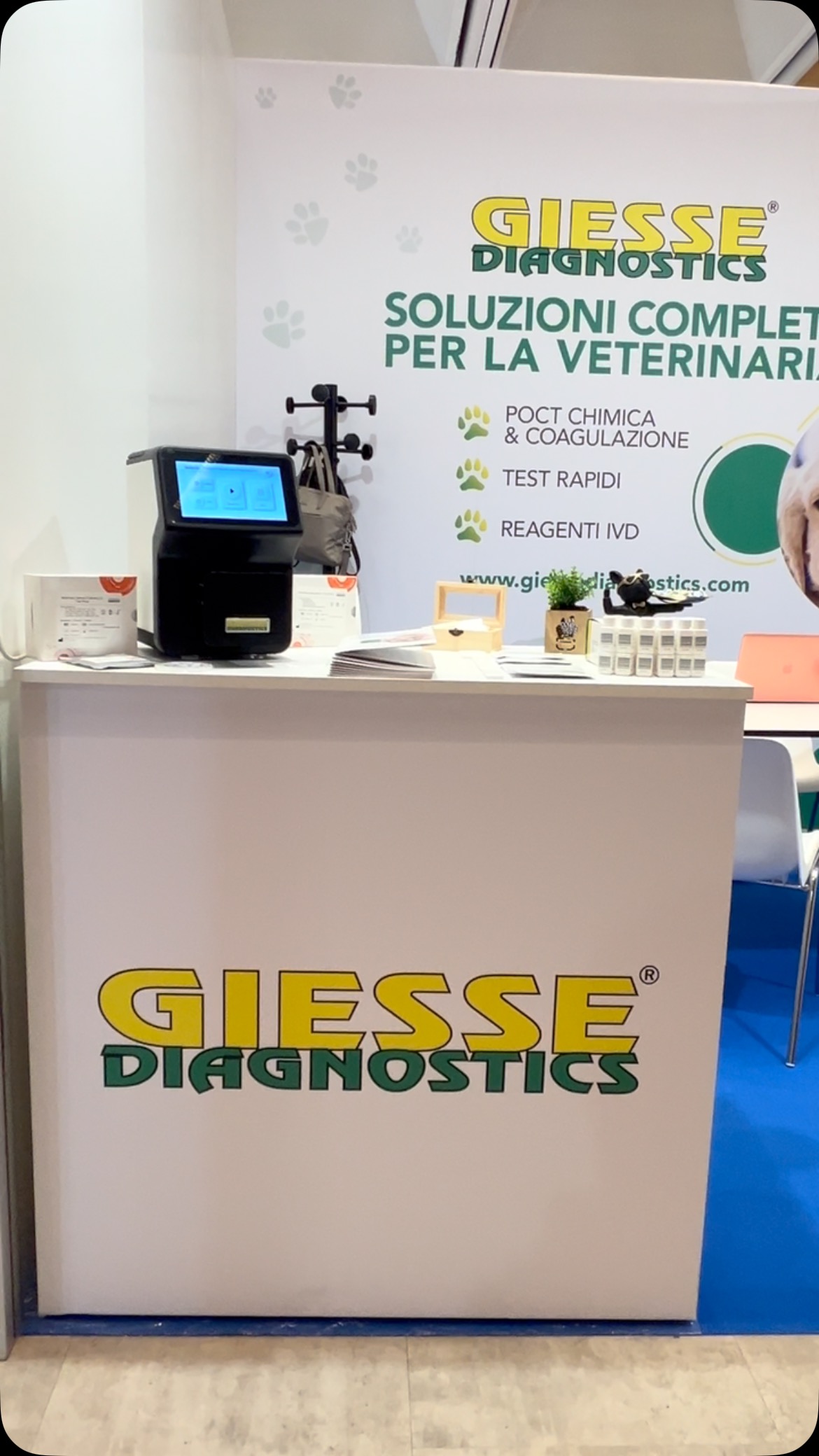 SCIVAC Rimini
Stand H39
Innovazione e affidabilità al servizio della diagnostica!
Scopri il nostro analizzatore VET combinato per chimica clinica e coagulazione, i rapid test per diagnosi rapide e precise, e una gamma completa di reagenti di alta qualità.
Siamo pronti a supportare ogni laboratorio veterinario con soluzioni all’avanguardia.
#DiagnosticaVeterinaria #AnalizzatoreVET #RapidTest #Reagenti #InnovazioneMedica #Scivac2025 #SoluzioniDiagnostiche