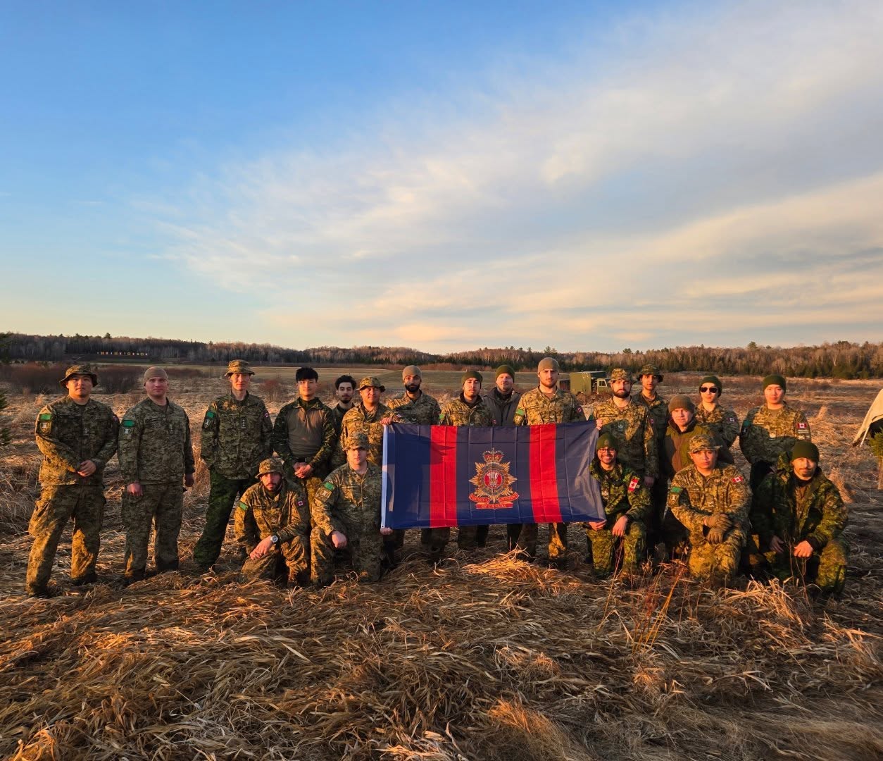 From 25-27 April 2025, members of The Royal Regiment of Canada participated in Ex TRILLIUM VENTURE (Ex TV) at Burwash Range and Training Area.
Ex TV was a field training exercise to test 32 Canadian Brigade Group's capability of deploying on a domestic operation in a search and recovery capacity in response to a notional plane crash.
Would you like to know more?
linktr.ee/royalregimentofcanada
📸 The Lorne Scottish Regiment
Du 25 au 27 avril 2025, des membres du Régiment royal du Canada ont participé à l'Ex TRILLIUM VENTURE (Ex TV) au champ de tir et secteur d'entraînement de Burwash.
L'Ex TV était un exercice d'entraînement sur le terrain visant à tester la capacité du 32e Groupe-brigade du Canada à se déployer dans le cadre d'une opération nationale de recherche et de récupération suite à un écrasement d'avion fictif.
Vous souhaitez en savoir plus ?
linktr.ee/royalregimentofcanada
#CanadianArmy #CanadianForces #CAF #soldier #IchDien #ReadyAyeReady #StrongProudReady #FortFierPrêt