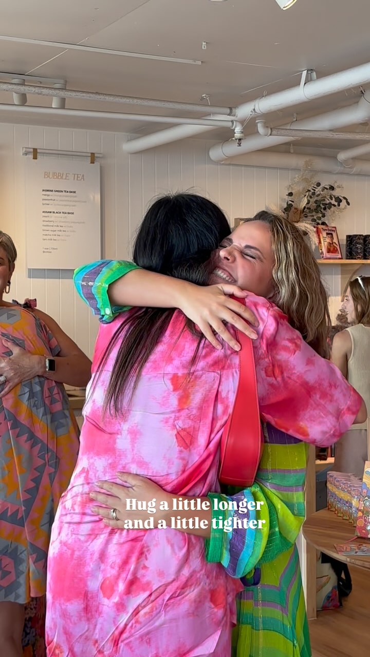 Spreading gratitude doesn’t have to be big grand gestures! Often the smallest ones have the biggest impacts.
A big long warm hug triggers the release of oxytocin, known as the “love hormone,” which strengthens bonds, reduces stress, elevates mood, and boosts self-esteem plus sends safety signals to the autonomic nervous system, leading to a full body calming effect. What other gift can give all of that? Maybe a warm hug and a gratitude journal 😋
.
.
.
#bighug #nervoussystemregulation #gratitude #spreadingjoy