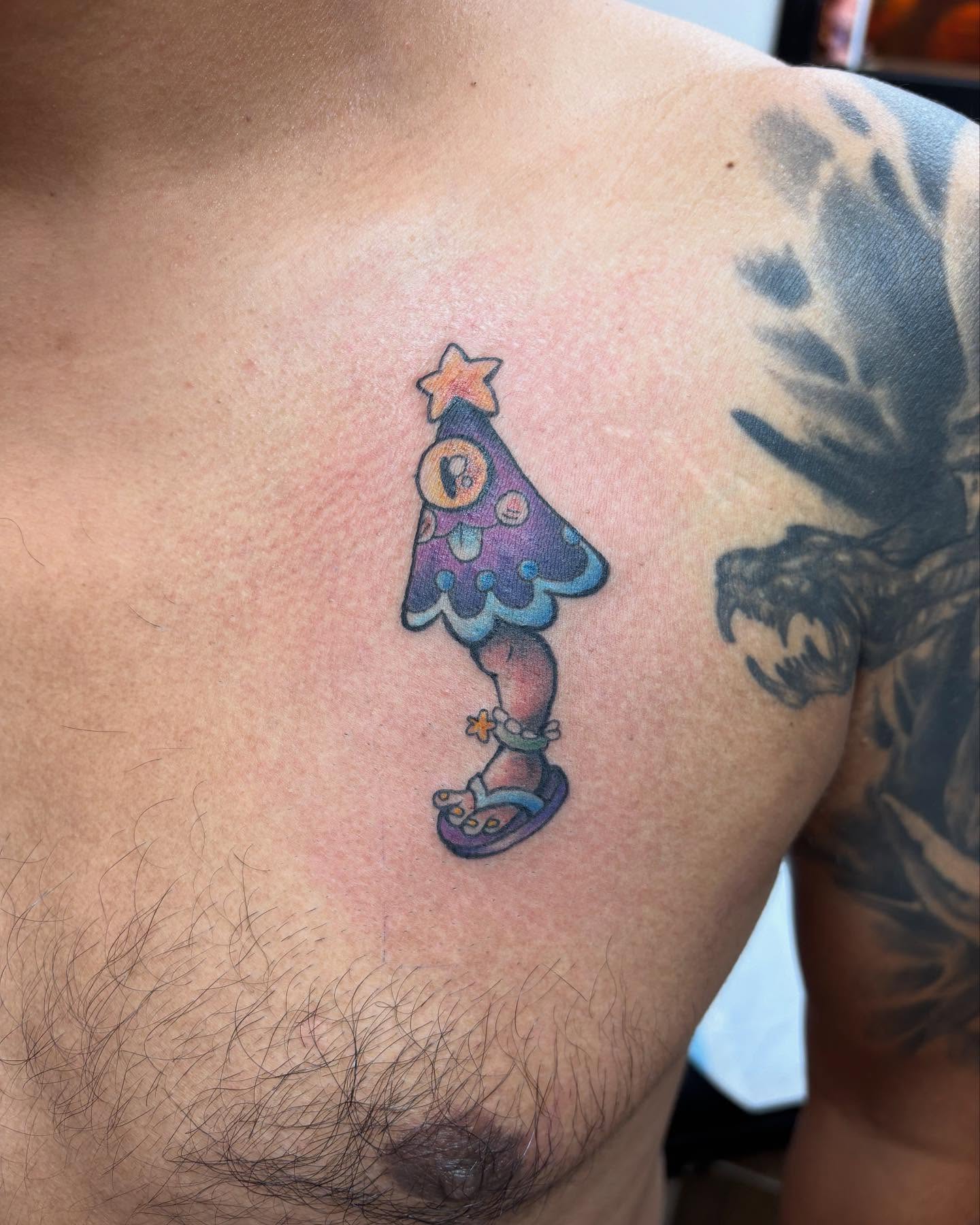 Kasa-Obake yokai from my flash that I got to do last week! This is from one of my early flash sheets, all available to see in the shop! Always a blast 😋 #flashtattoo #tattoo #yokai #japaneseyokai #kasaobake #queertattooartist