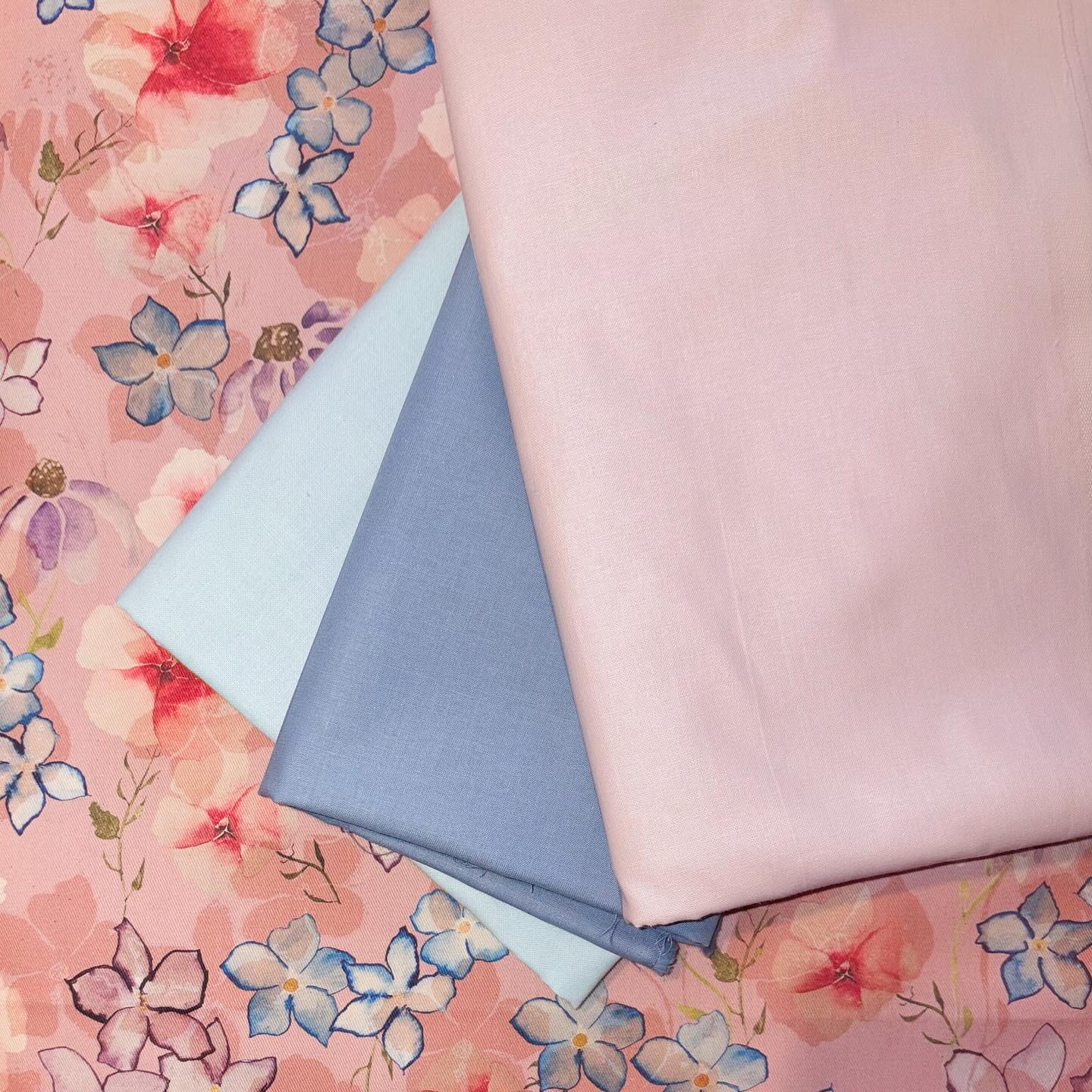 New fabrics for cushions #organiccottonfabric #sustainable #textile #handmade #handdesign #pastel #smallbusiness #interior #sustainableinteriors #summerinspo