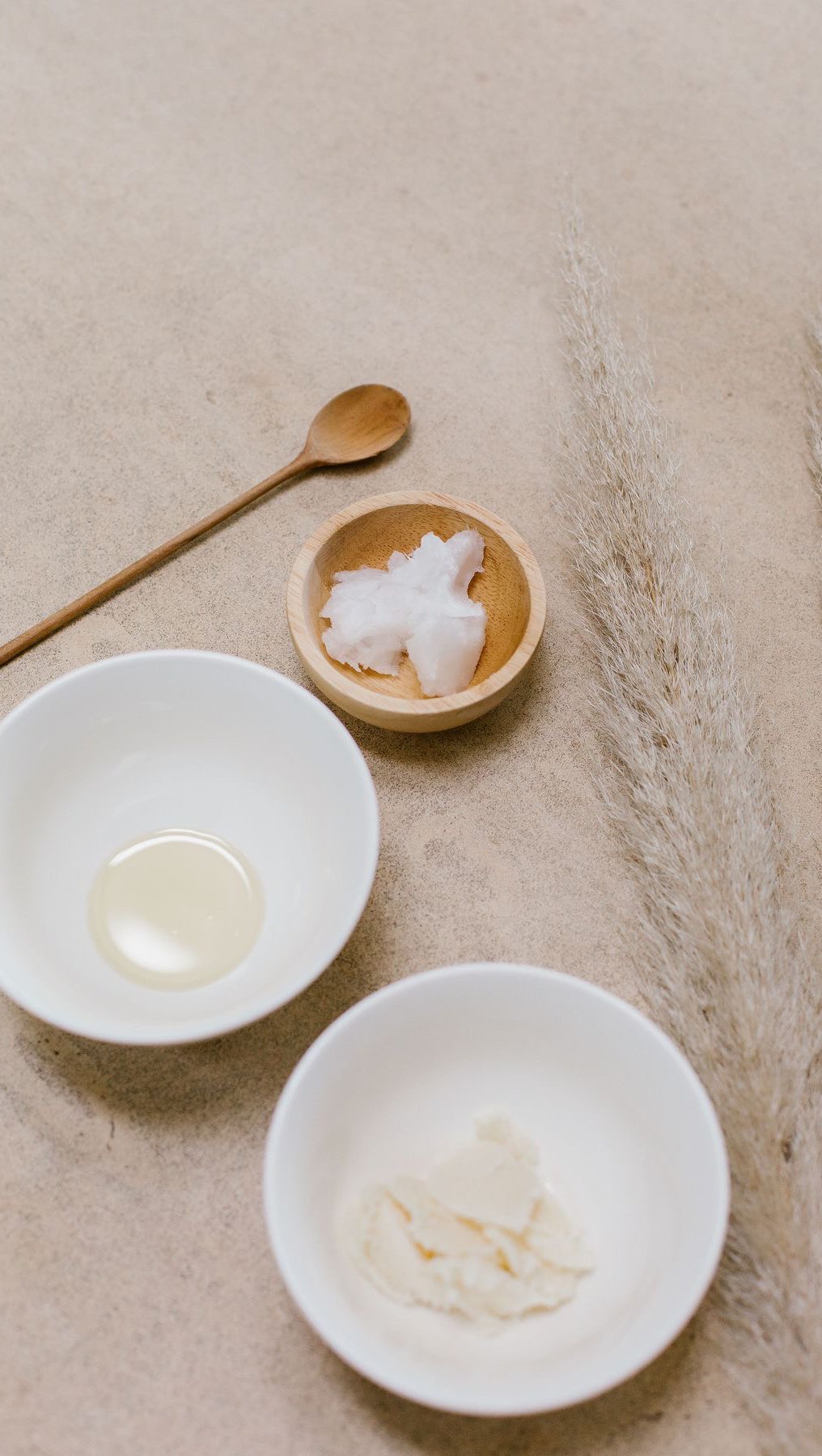 It begins with the raw.🌱
Tallow, shea butter, rosehip oil, jojoba — each chosen with intention. Rich in vitamin E, brimming with antioxidants, and designed to soothe, soften, and restore.🌾
What follows is ritual.
Poured by hand. Crafted in stillness. A lip balm that melts into your skin and brings healing where it’s needed most.
Minimal. Powerful. Completely natural.
This is Bare Naturals.
\#LipCareRitual #BareNaturals #TallowLipBalm #CleanBeauty #NourishFromNature #slowskincare #tallow #tallowbalm #cleanbeauty #tallowskincare #newaccount #explorepage✨ #explorepage #instgram