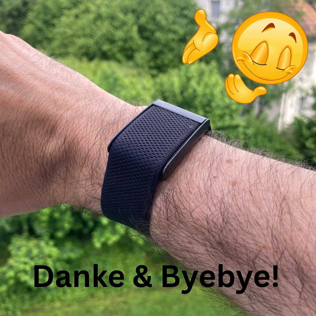 📈 Alkohol. 📉 Schlaf. 😵💫 Stress. Und ein Tracker, der mir sagt, wann ich ins Bett soll.
Ein Jahr lang habe ich mit WHOOP gelebt.
Getrackt. Gelernt. Gelitten.
Und: Mich verändert.
Ich weiß jetzt, was schlechter Schlaf wirklich bedeutet.
Ich weiß, wie Alkohol meine Erholung killt – schwarz auf weiß.
Und ich weiß auch: Ich will nicht für immer leben wie ein Biohacker-Roboter.
👉 Mehr dazu im Blog. Link dazu ist in der Bio