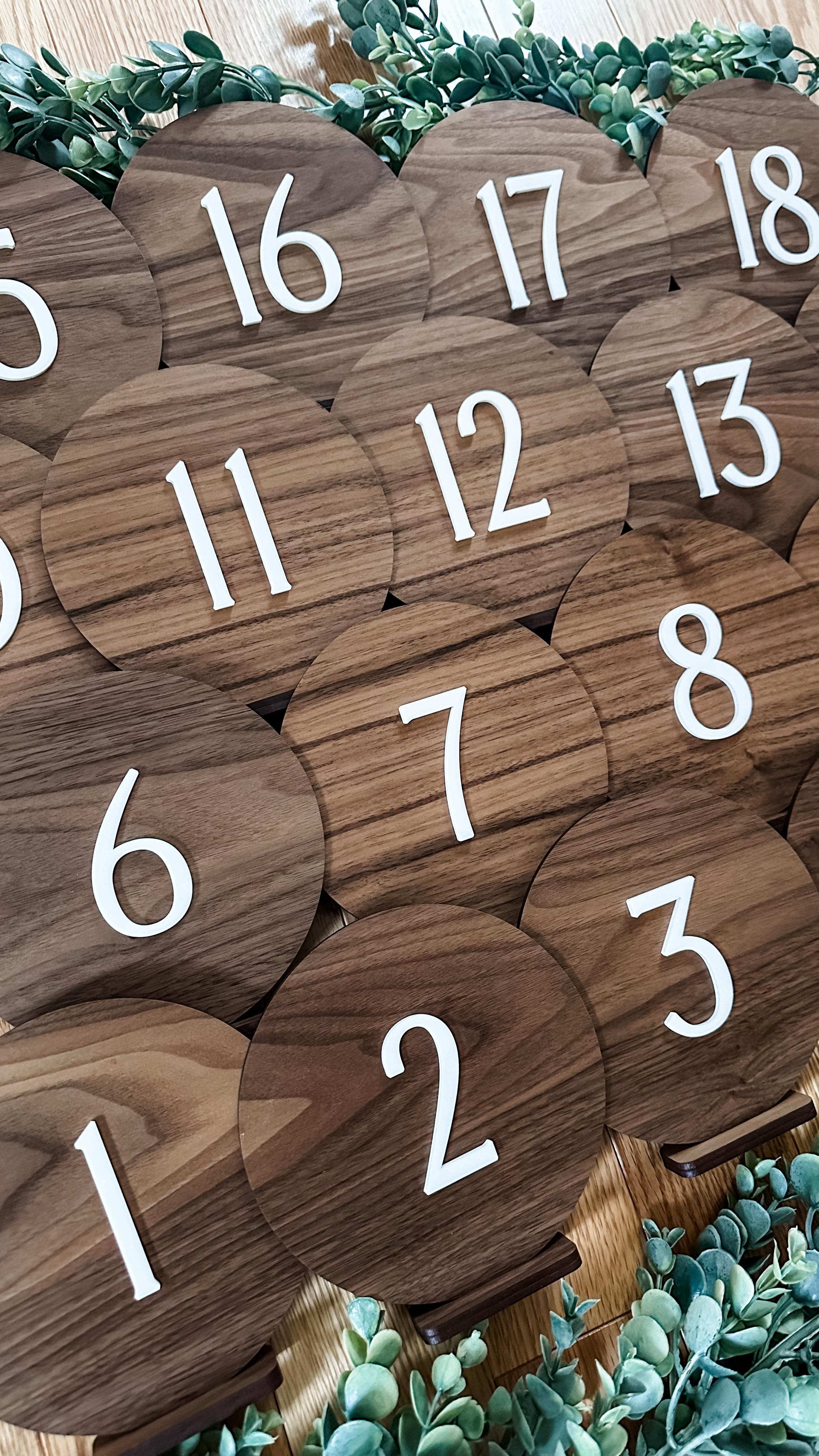 There’s something so perfect about mixing wood and acrylic for projects. These stunning table numbers were designed by @coralpheasant and the star is this prefinished walnut wood from @gs2_awards🤩
#lasercutting #laserengraving #thundernova #thundernova51 #wedding #weddingdecor #weddingsignage #acrylic #weddinginspiration #tablenumbers #eventdecor #designhousebybrittany