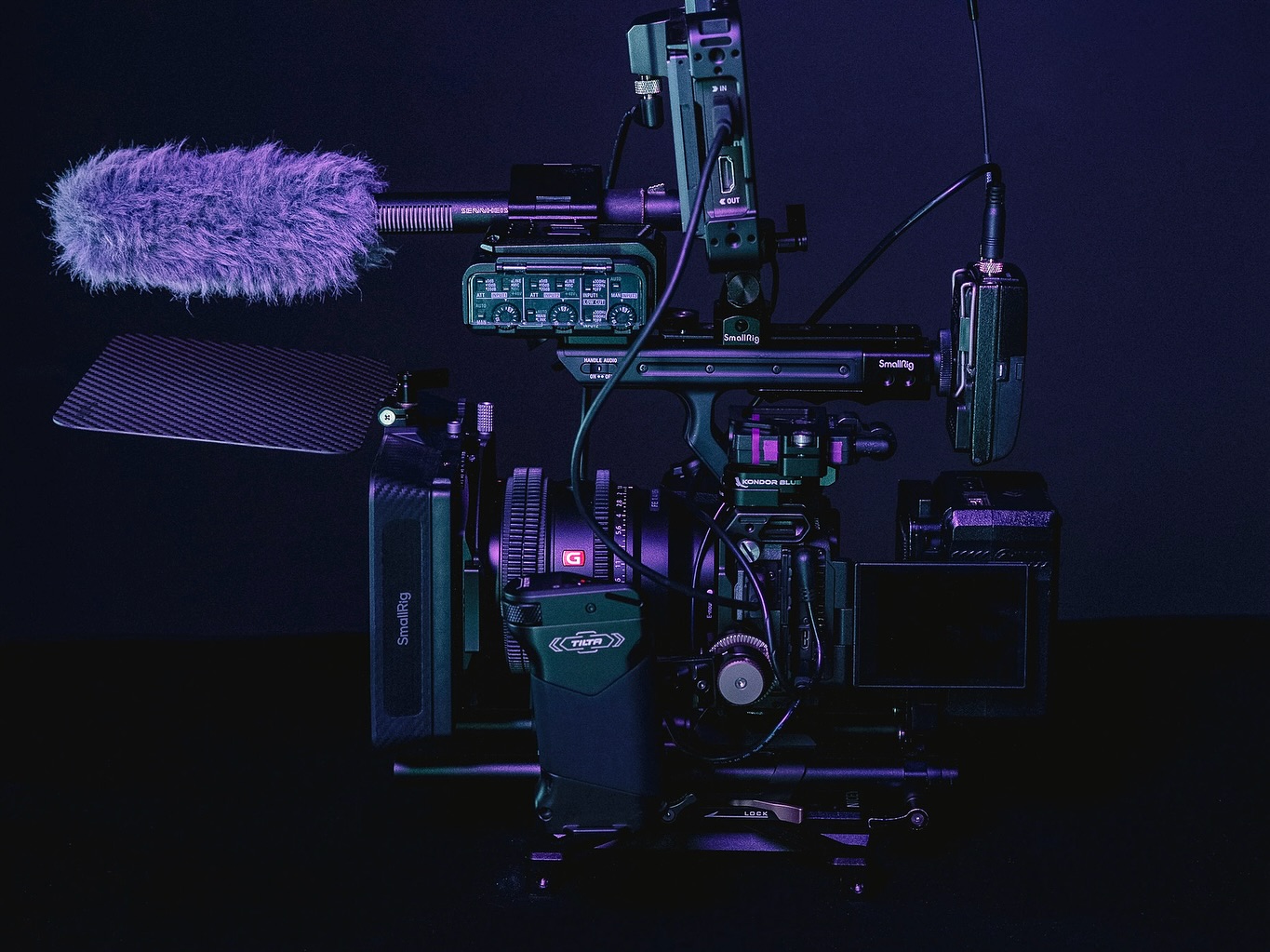 Keeping camera and audio in perfect sync is essential for a smooth post-production workflow.
Whether using smart slates, timecode boxes, camera hops, or all of the above, clean sync means fewer headaches in post and faster turnaround times.
#ProductionSound #LocationSound #FilmSound #SetLife #sonyalpha #tentaclesync #fx3 #fx30 #sonyshooter #indiefilm #atlantafilmmaker #postproduction #audiopost #filmmakers