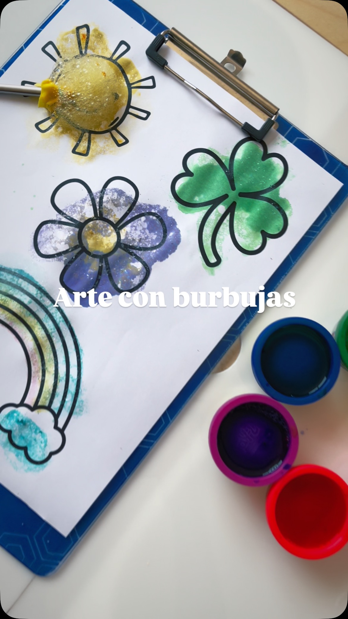 🫧Pintura con burbujas
.
Mezcla:
colorante vegetal o pintura lavable 🧴jabón líquido
💧agua
.
Es muy fácil lograr esta actividad, recuerda usar ropa que pueda ensuciarse 🙃
#mesasensorial #toddler #kidsart #kidsactıvıtıes #kidscraft #kidscrafts