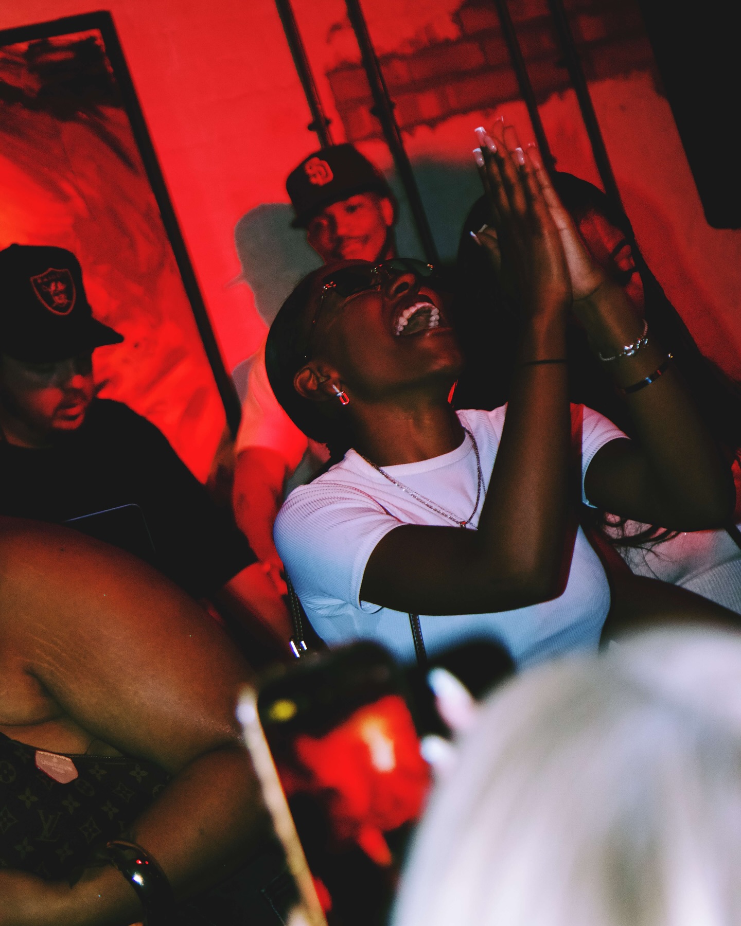 I try to capture the energy of a moment in a picture. The love, the vibration, the joy, and the warmth, both candid and posed.
& after a great shoot or event, usually in the car on the way home reflecting on what just happened I get this little buzz of anticipation where I look forward to going through the stills because I know I caught some awesome moments in time. I’m tired, maybe a little sweaty….feels like I’ve just done a workout, darting all over the place meeting new people, introducing myself, asking for a moment, having a chat, sharing a laugh, finding common ground or coincidence (London is so huge but small at the same time). People can be awesome, I suppose I catch them merry & loved up half the time 😅😅 but it’s all positive happy energy.
This was defo one of those nights. The vibez 🤌🤌