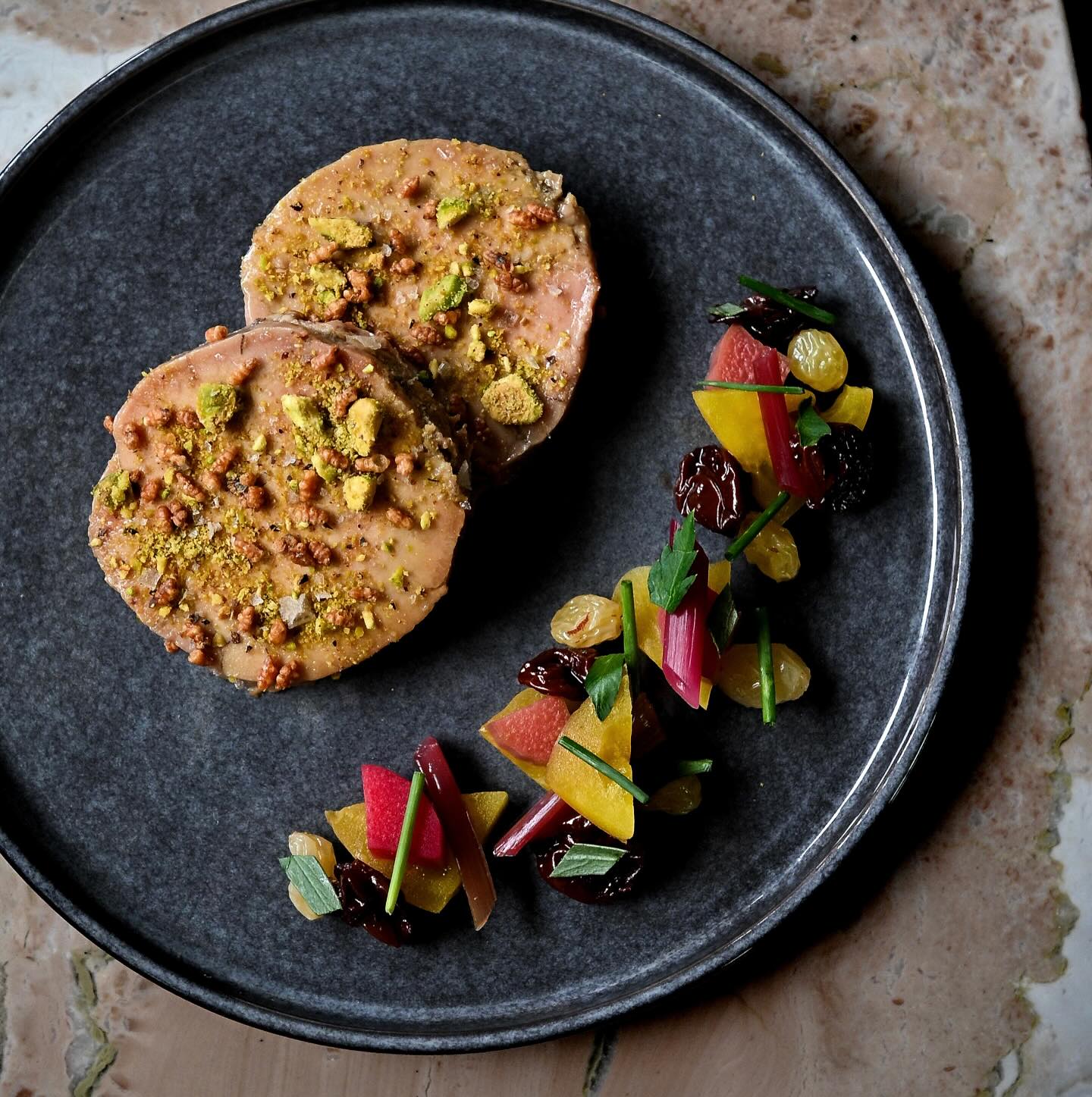Pickle plate, herbs, foie, cracker
Foie torchon | zucca amaro | fennel pollen |
brown rice | pistachio | smoked salt