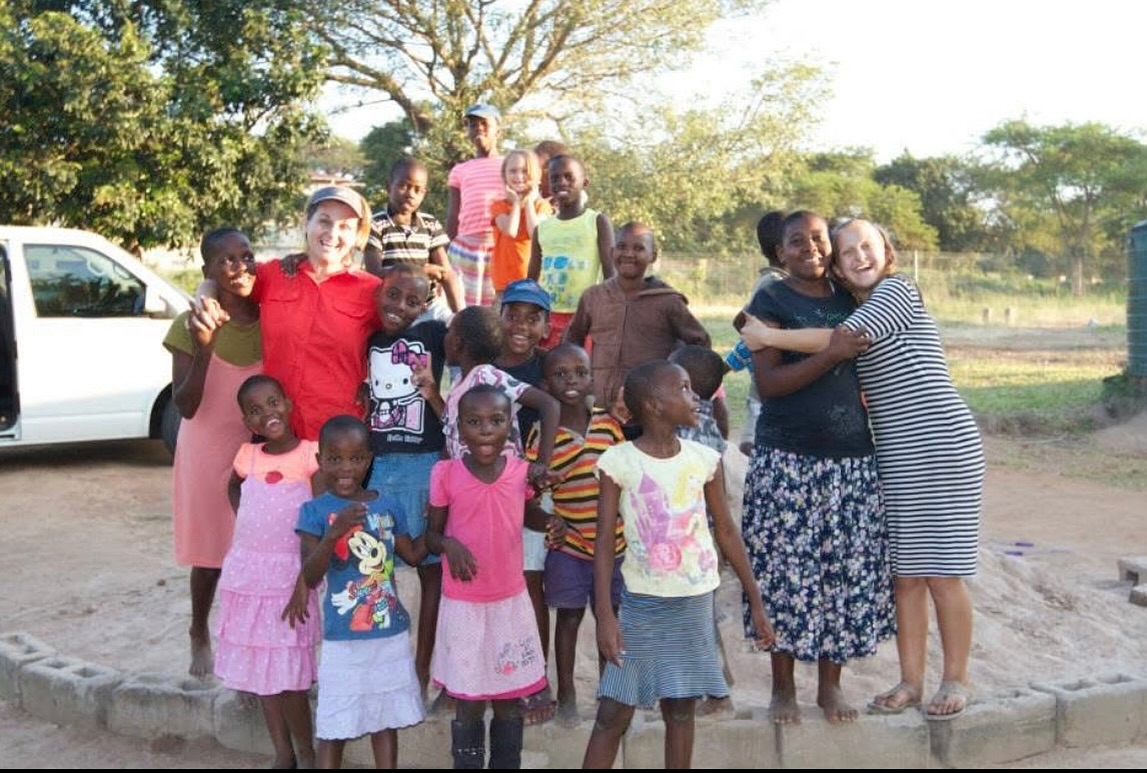 Growing up in South Africa taught me that gratitude isn’t about what you have, it’s about how you see life. Surrounded by children who had so little but gave so much, I learned the power of thankfulness early on.
That lesson inspired me to create Grateful Hearts, a service initiative rooted in sharing gratitude and giving back. My goal is to help kids across the state grow up with hearts full of gratitude and a passion for serving others.
Because gratitude isn’t just a feeling, it’s a way of living.
#gratefulhearts #grateful #missminnesotas #wearelegacy #gratitude #mentorship #gratefulmindset #attitudeofgratitude #thankfulness #empowerment #community #communityservice #positivity #mindset #inspire