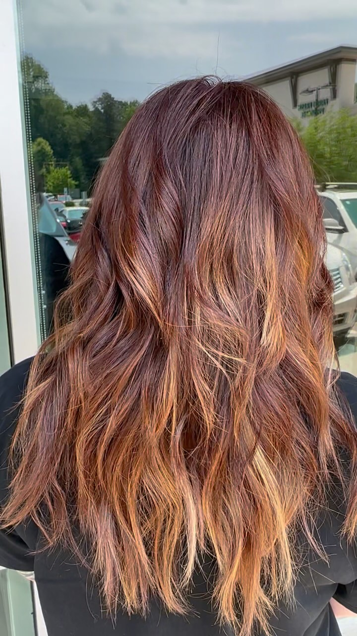 Layers, edgy curtian bangs, and buttery caramel ribbons with a warm brunette base…obsessed is an understatement. This color is so soft and warm, perfect for summer hair with a little edge.
Done with my go-to ammonia free O&M color. Finished with Loma styling products.
#enchantmenthaircraft #originalandmineral #omcolor #loma #raleighhairstylist #raleighsalon #raleighhair #raleighcolorist #raleighbalayage #raleighbrunette #ncstylist #ncblondespecialist #cleanhaircolor #ammoniafreecolor #bohohairvibes #witchyaesthetic #hairwitch #salonloftsfalls #softlayers #dimensionalcolor