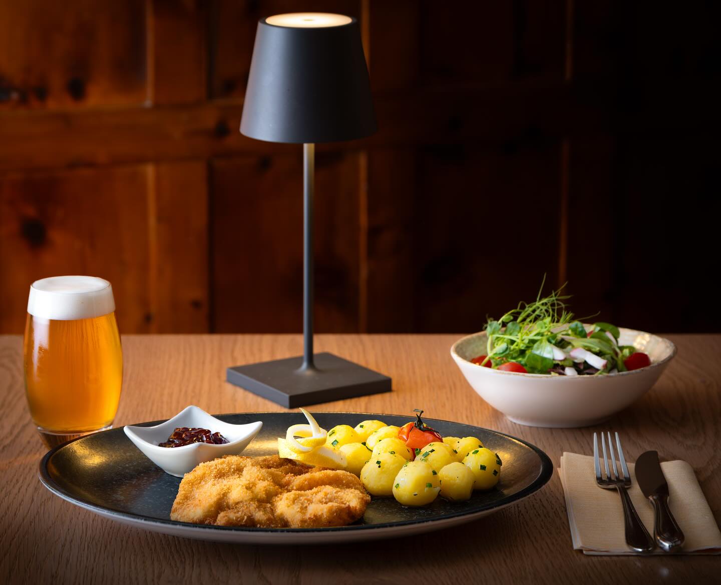 Heute Schnitzel statt Sonnenschein. Guter Deal. ☺️
#klassiker #schnitzelstimmung #wrannissimo #veldenamwörthersee