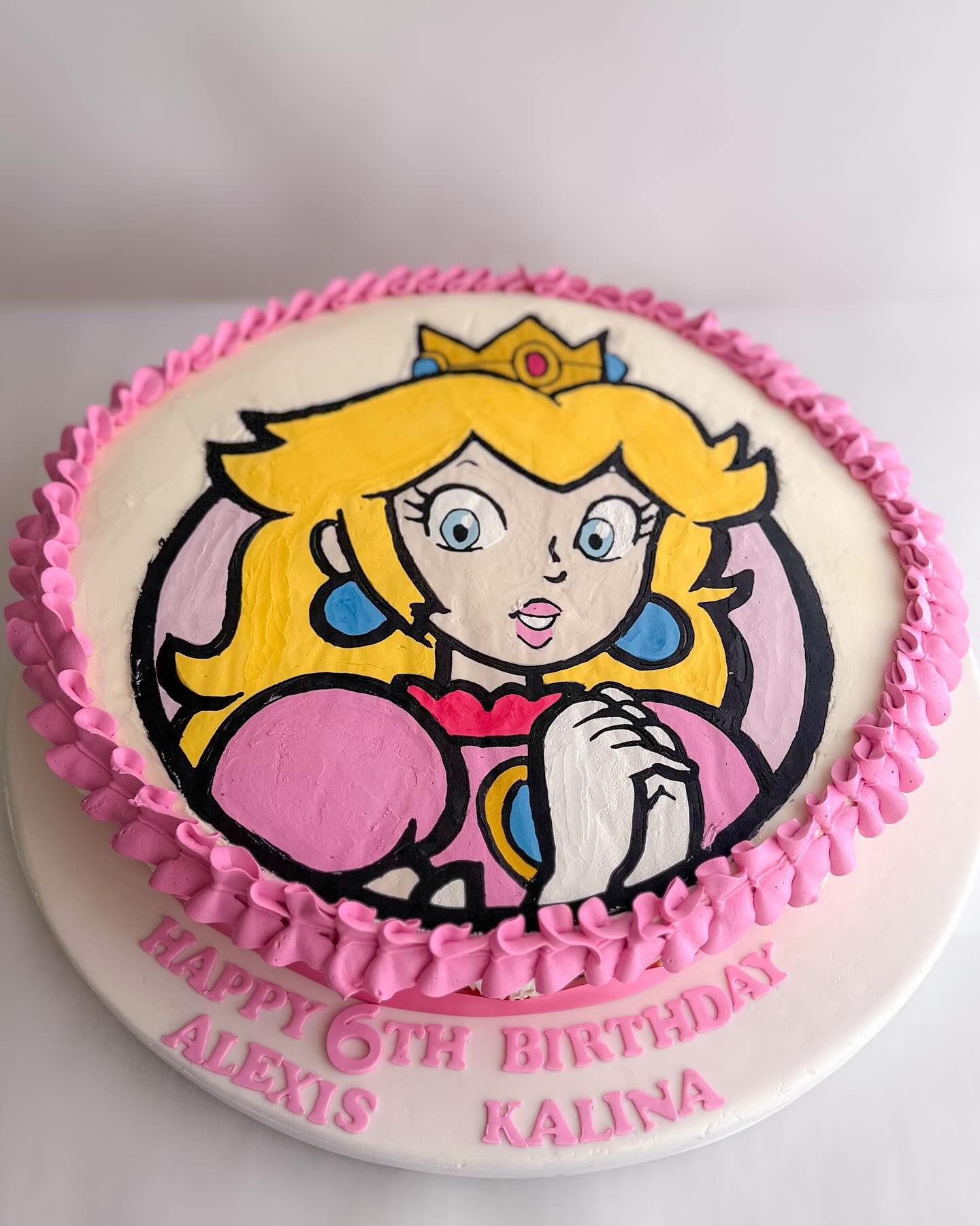 PEACHY! ✨💕
Still in awe that this HAND-PIPED Princess Peach was iced on top of 50 cupcakes!
#cupcakecake #princesspeachcake #mariocake #princesspeachcupcakes #customcakes
