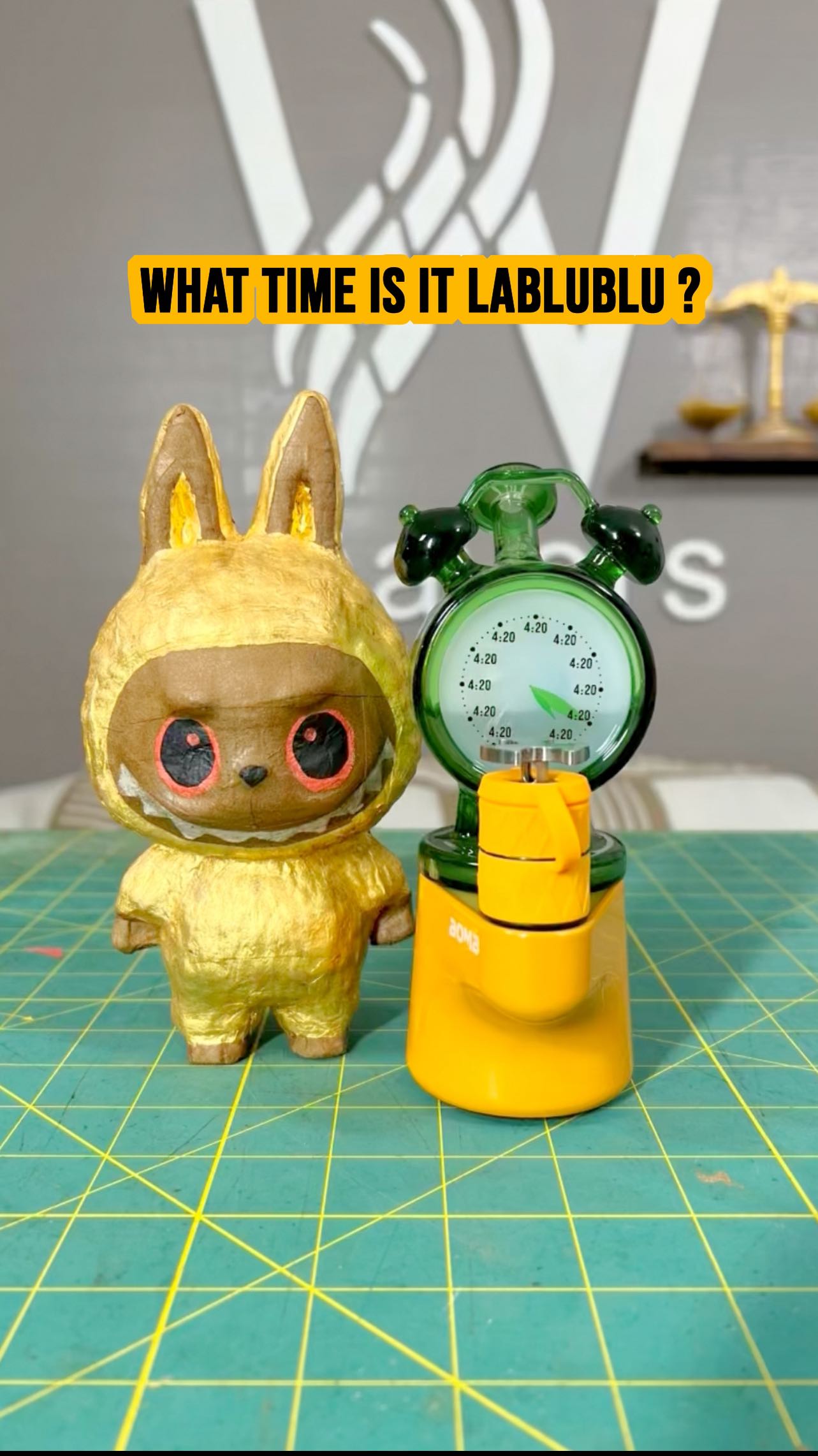 The bomb erig glass clock is always reminding me it’s 4:20 somewhere. Use Disc0unt code weavers link in bio.
I think lablublu wanted to try it.