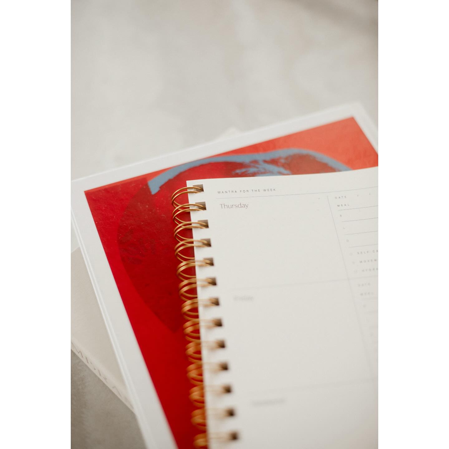 📖Be the narrator, not the character. 📖
That’s the magic of creative writing when it comes to reflection.
When we write about our experiences creatively—as if we’re the narrator, not caught up as the main character—it gives us distance.
And from that space, insights, clarity, and healing can unfold.
Creative writing isn’t just for authors—it’s a powerful reflective tool for anyone wanting to understand themselves better, build resilience, and create change.
Top Tips to Try:
✍️ Write in third person: Instead of “I felt stuck,” try “She was stuck, unsure which way to go…”
🧭 Focus on emotions and turning points—what shifted, or what might have helped them shift?
🔁 Re-read with curiosity: What themes or strengths show up?
⏳ Give it time: Let the writing breathe. Sometimes the insight arrives later.
🌱 Use it as a springboard in coaching or journaling sessions.
You are the storyteller. And the story you tell can help shape what comes next.
#CoachingTools #CreativeReflection #WritingForGrowth #SelfDiscovery #NarrativeTherapy #MindfulWriting #JournalingJourney #CoachingTips #PositivePsychology #CoachingForChange #WritersMindset