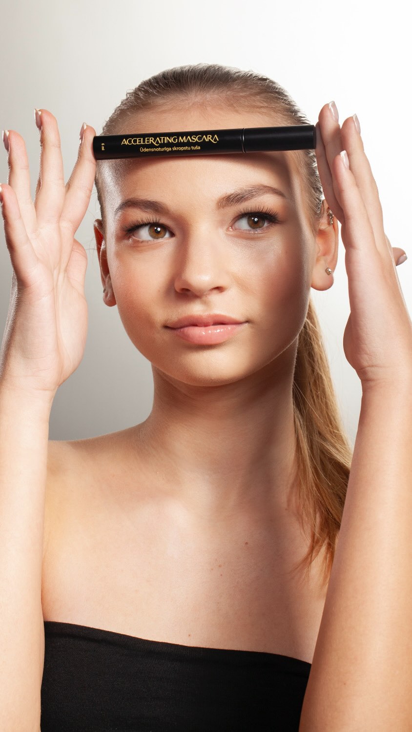 Iepērcies un piegāde būs bez maksas!🏎️
#dabigaskopšana #auravie #skropstuserums #dabiskskaistums #skropstuaugšana #skaistumakopšana #auravie_cosmetic #skropsttusa #udensnoturigaskropstutusa