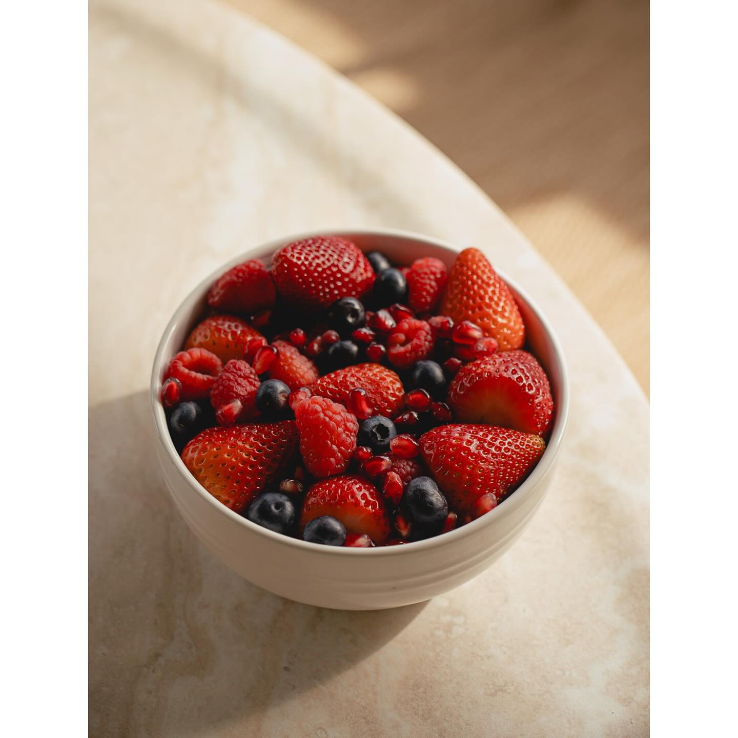 🍏What we eat shapes how we feel — physically, mentally, and emotionally. 🍎
Ever noticed how you feel after you eat?
Energised and focused?
Or sluggish and craving more?
Food is more than fuel — it’s information for our bodies and minds.
Getting the right balance isn’t about perfection or restriction. It’s about tuning in and asking:
“Does this nourish me?”
Here are 5 coaching-inspired tips to help you feel your best:
1. Tune in: Notice how different foods make you feel — energised, bloated, satisfied? 🧘♀️
2. Don’t skip meals: Stable blood sugar = stable mood and energy. ⏰🍽️
3. Colour your plate: More variety = more nutrients = more vitality. 🌈🥗
4. Hydrate often: Hunger is often dehydration in disguise. 💧🚰
5. Plan for success: Prep a few healthy go-tos to avoid grabbing whatever’s closest. 📅🥙
You don’t need a complete overhaul — small steps = big impact over time.
Want to build healthy habits that stick? Coaching can help.
#BalancedLiving #NutritionMatters #MindBodyFuel #HealthyHabits #PositivePsychology #FoodForThought #WellbeingJourney #LifeInBalance #EatWellFeelWell #CoachingSupport #HealthAndHappiness #WellnessTips #HolisticHealth #SelfCareSaturday #CoachingForChange #GRYTcoaching