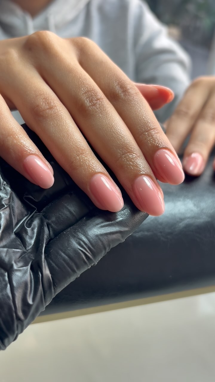 Teddy BIAB 🤍
@the_gelbottle_inc
#biab #walsall #walsallnails #naturalnails #truebeautywalsall #nails #biabteddy