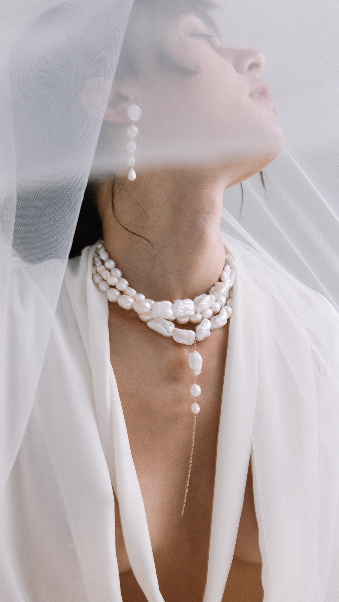 We are maximalists when it comes to pearls and you? #bridalpearls
