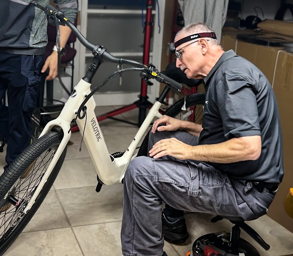Keep your ride rolling smooth! Bring your bike into Voltage Bikes for expert repairs, quick tune-ups, and top-notch service—done right the first time. Ride in, roll out better.
Great photo of our Charlie doing his thing!🔧
#VoltageBikes #BikeRepair #WashingtonCrossing #EBikeService #RideReady #BikeLife #FixItRight #LocalBikeShop